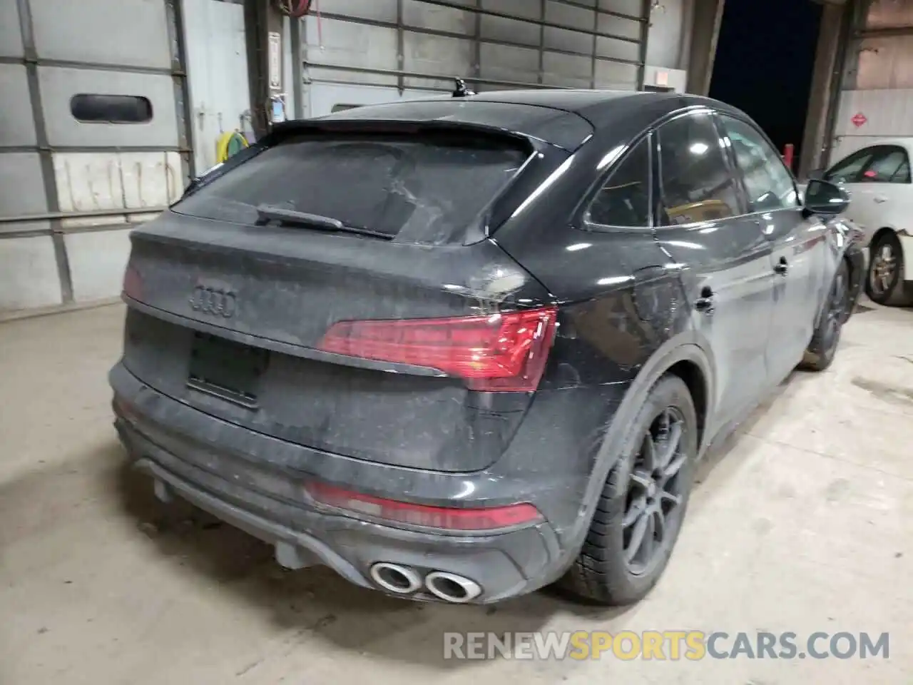 4 Фотография поврежденного автомобиля WA134AFYXM2079122 AUDI SQ5 SPORTB 2021