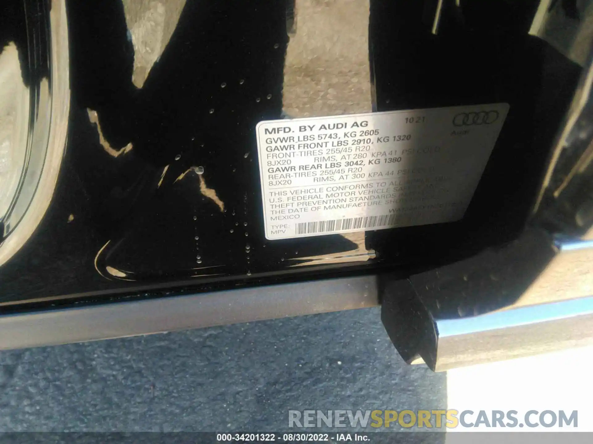 9 Photograph of a damaged car WA134AFY1N2033051 AUDI SQ5 SPORTBACK 2022