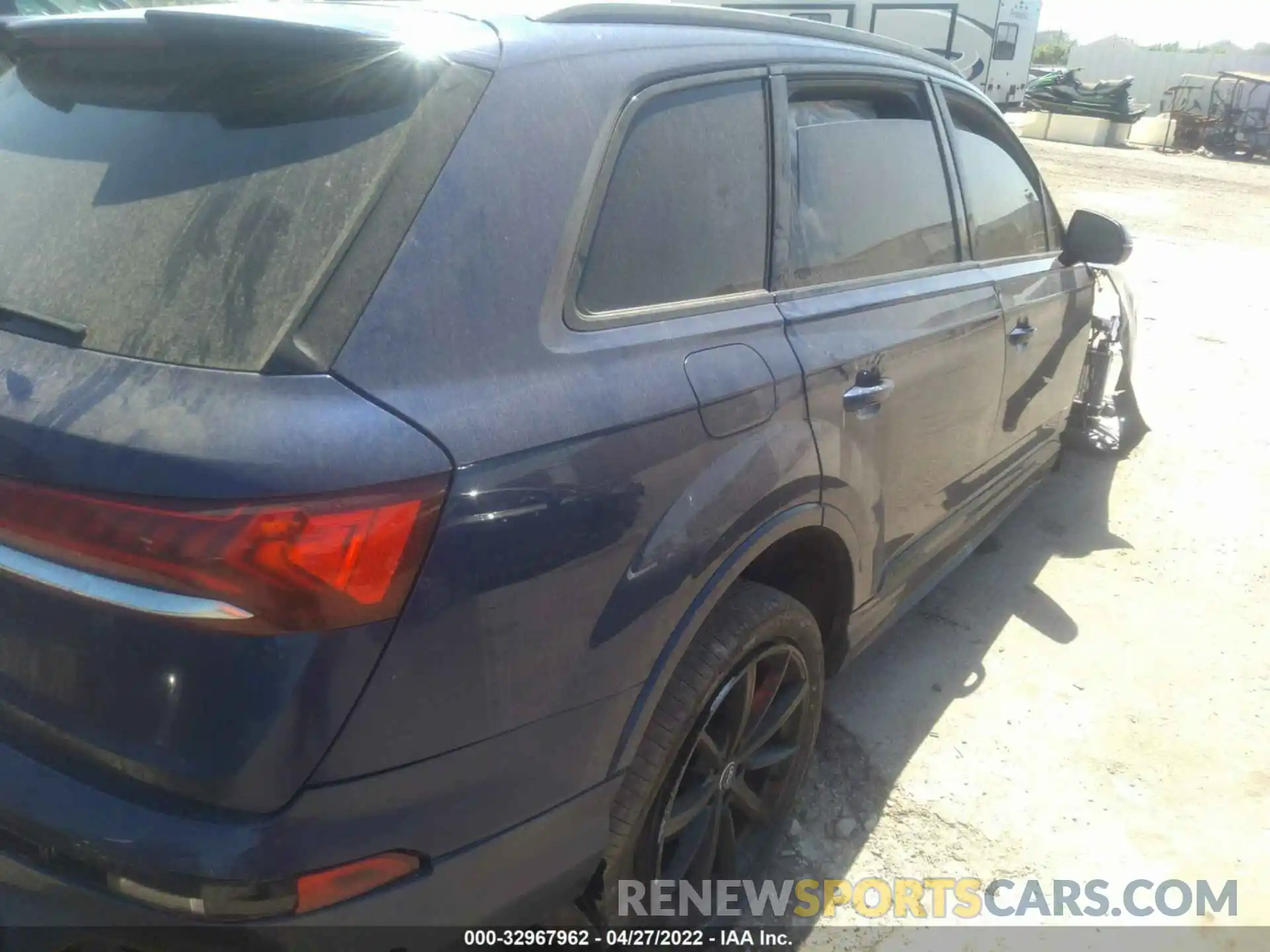 4 Photograph of a damaged car WA1AWAF77LD013493 AUDI SQ7 2020