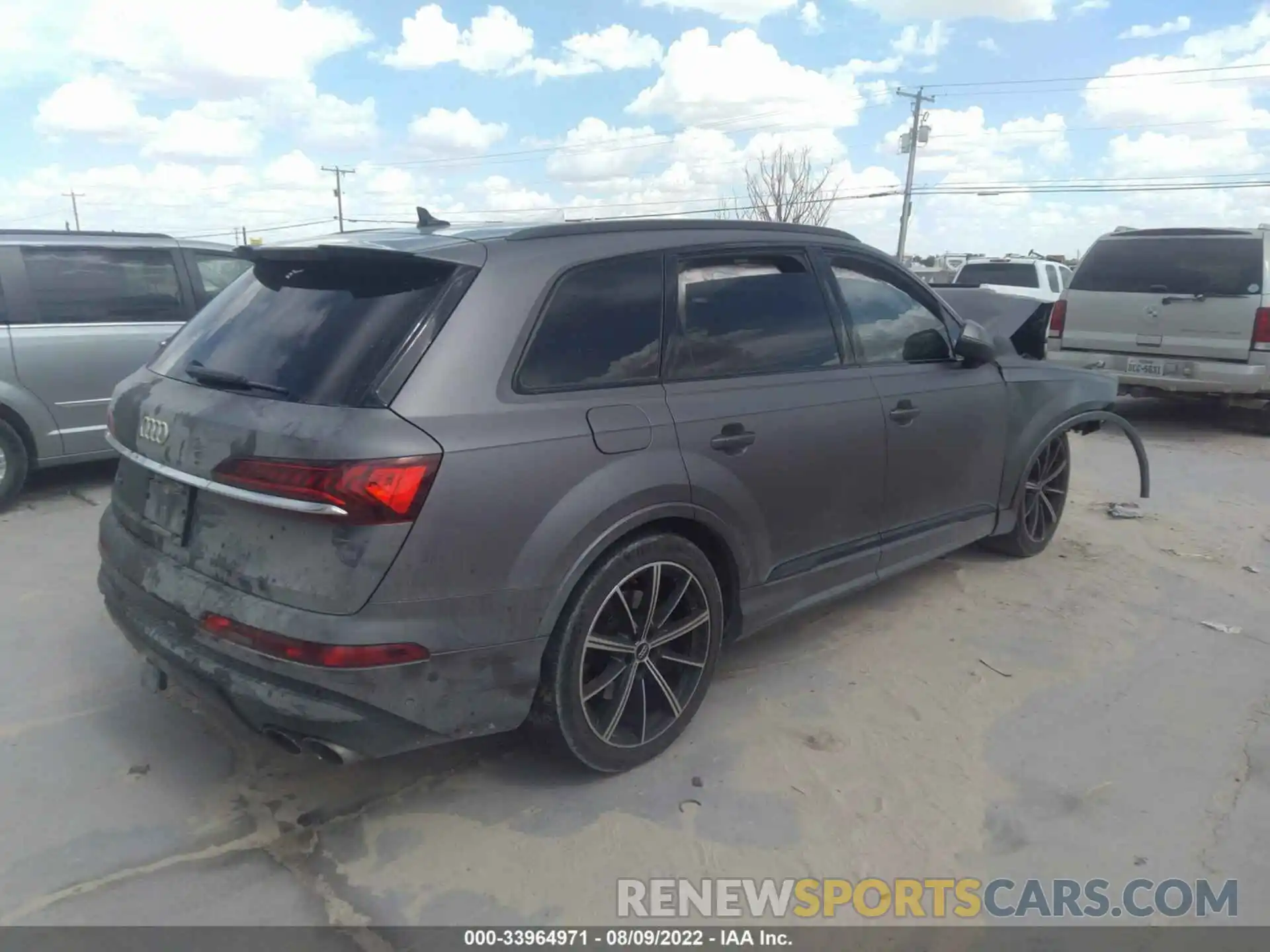 4 Фотография поврежденного автомобиля WA1AWAF7XLD011673 AUDI SQ7 2020