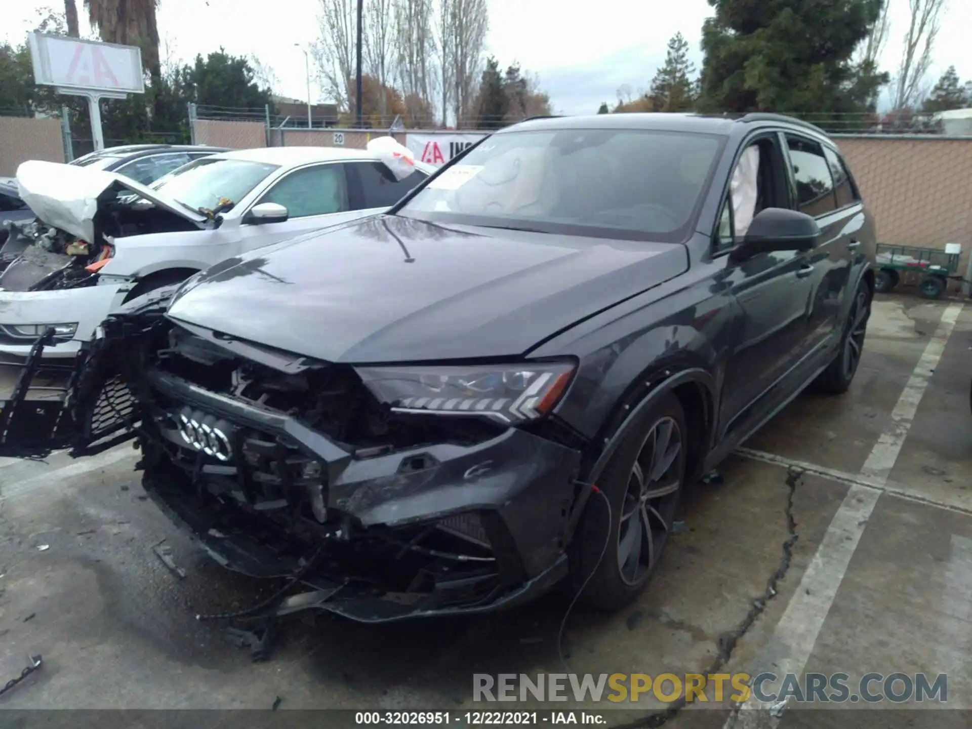 2 Photograph of a damaged car WA1VWAF78LD012743 AUDI SQ7 2020