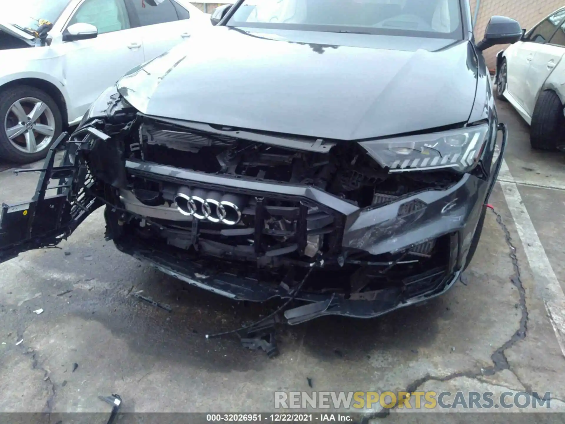 6 Photograph of a damaged car WA1VWAF78LD012743 AUDI SQ7 2020