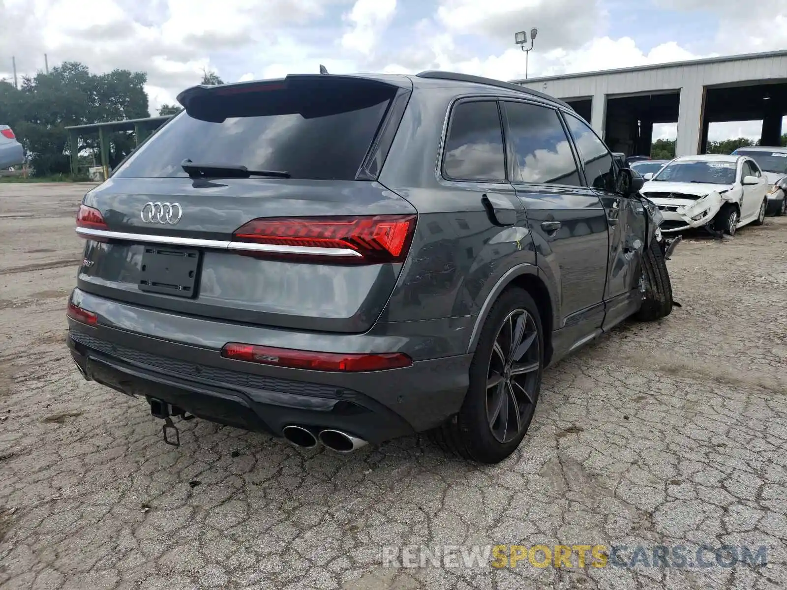 4 Фотография поврежденного автомобиля WA1VWBF75MD032567 AUDI SQ7 2021