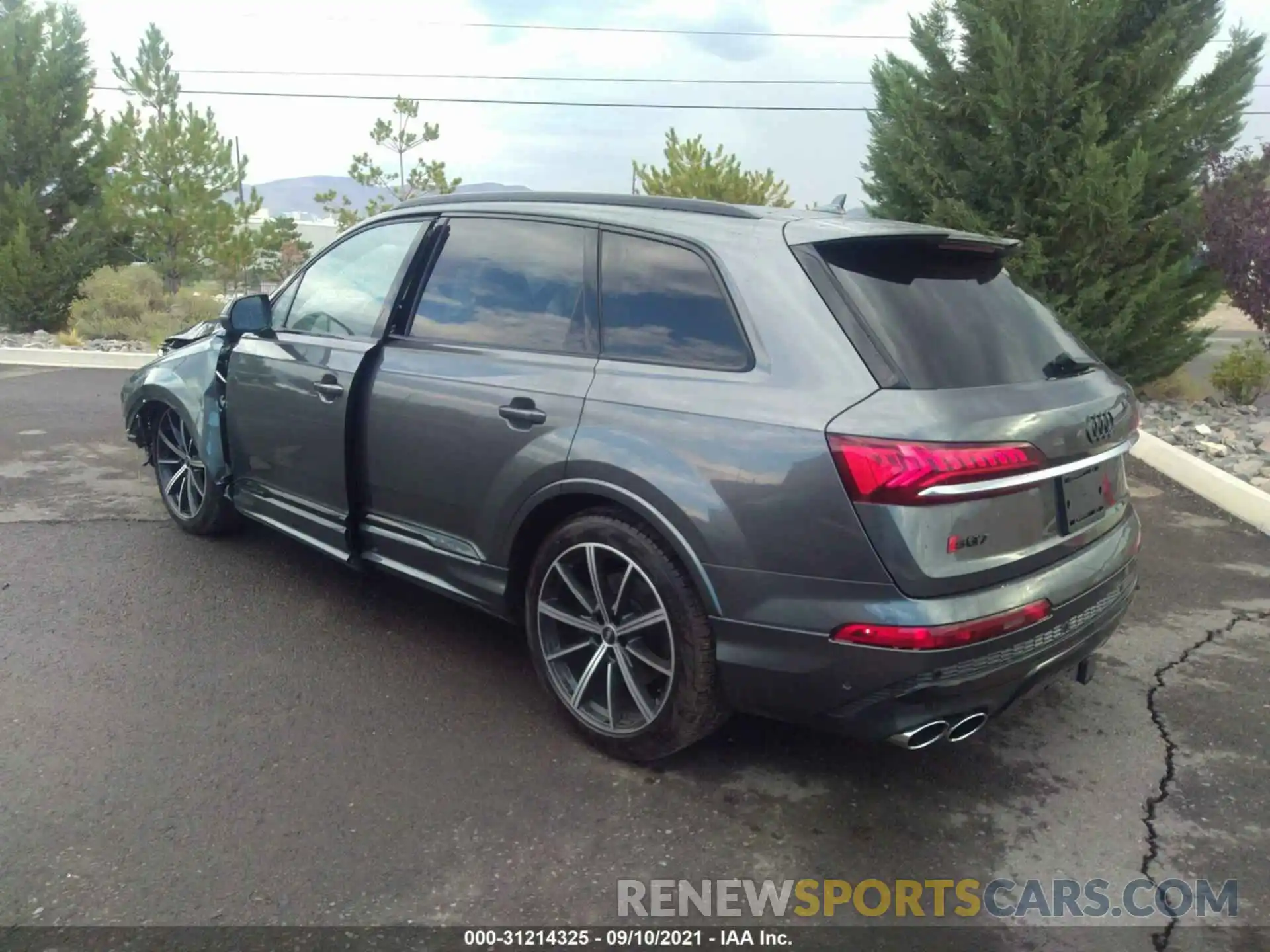 3 Фотография поврежденного автомобиля WA1VWBF77MD039035 AUDI SQ7 2021