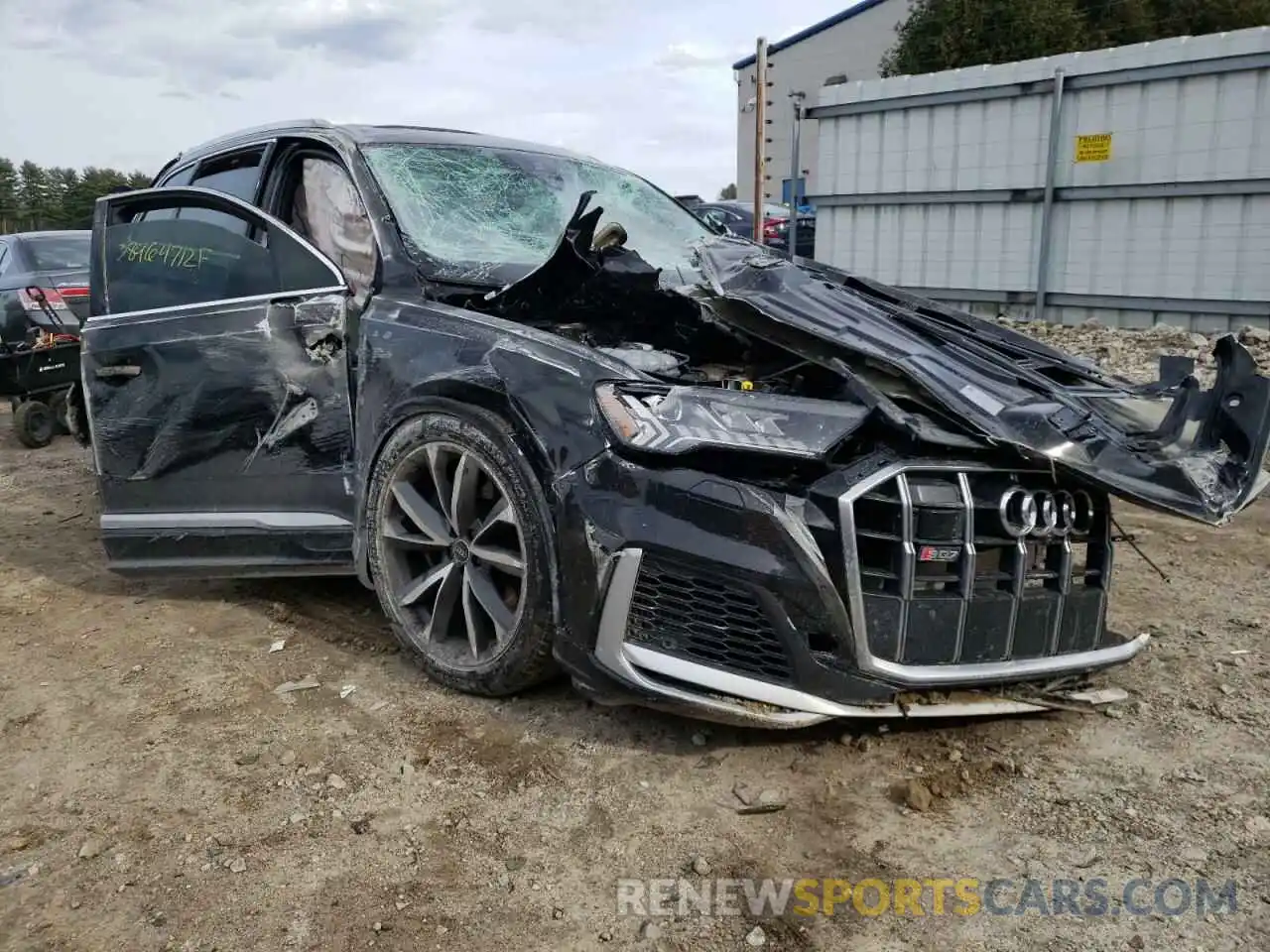 1 Photograph of a damaged car WA1AWBF77ND004849 AUDI SQ7 2022