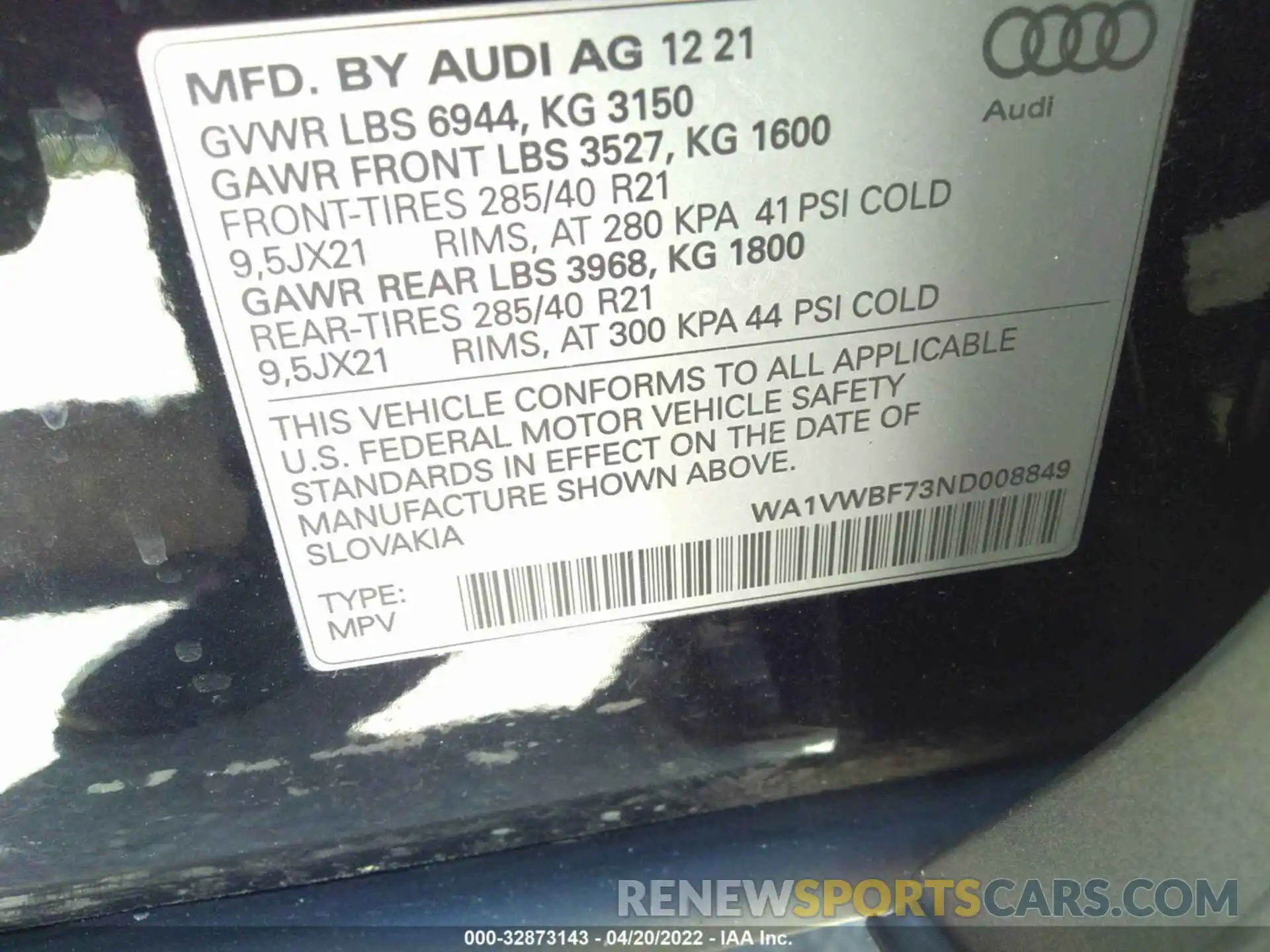 9 Photograph of a damaged car WA1VWBF73ND008849 AUDI SQ7 2022