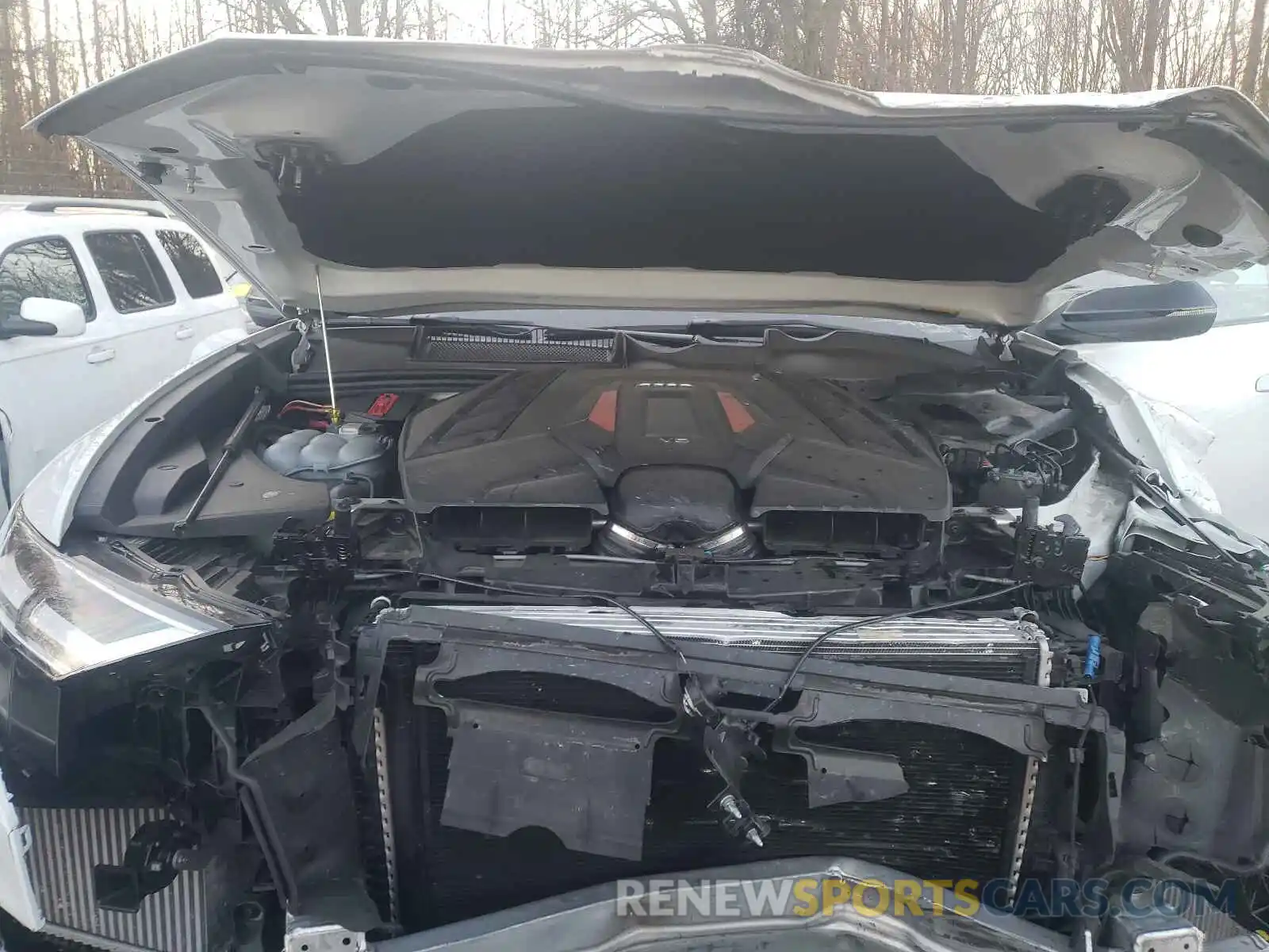 7 Photograph of a damaged car WA1AWBF17MD001766 AUDI SQ8 2021