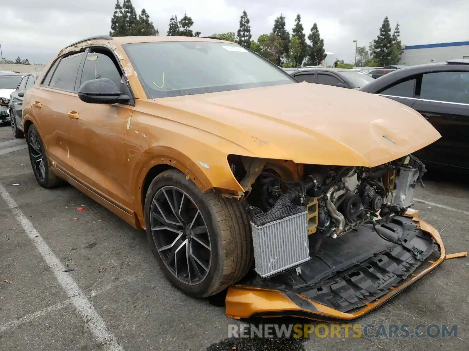 1 Photograph of a damaged car WA1CWBF17MD006992 AUDI SQ8 2021