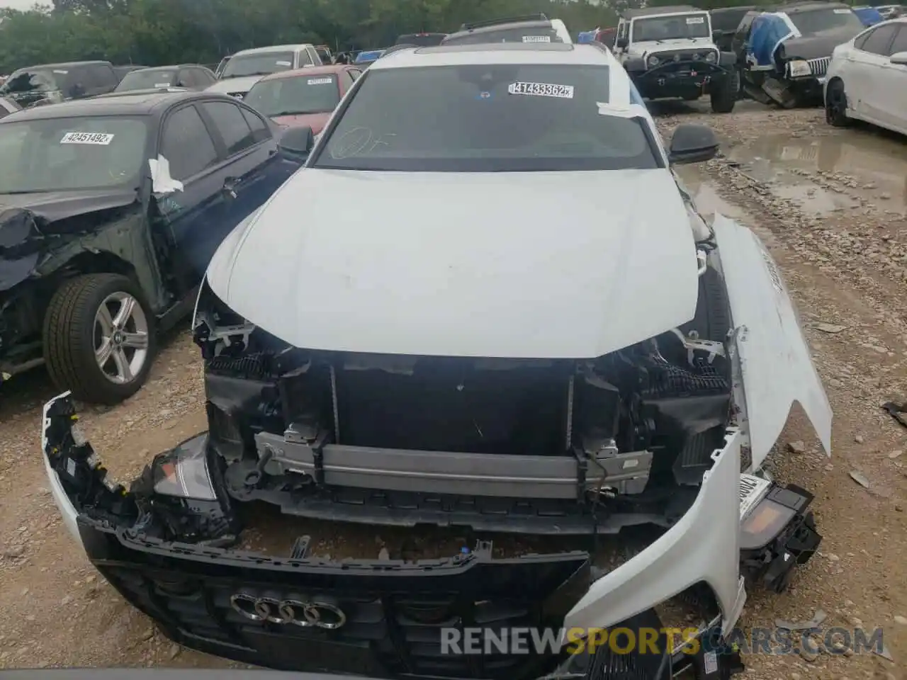 9 Photograph of a damaged car WA1CWBF18MD014230 AUDI SQ8 2021