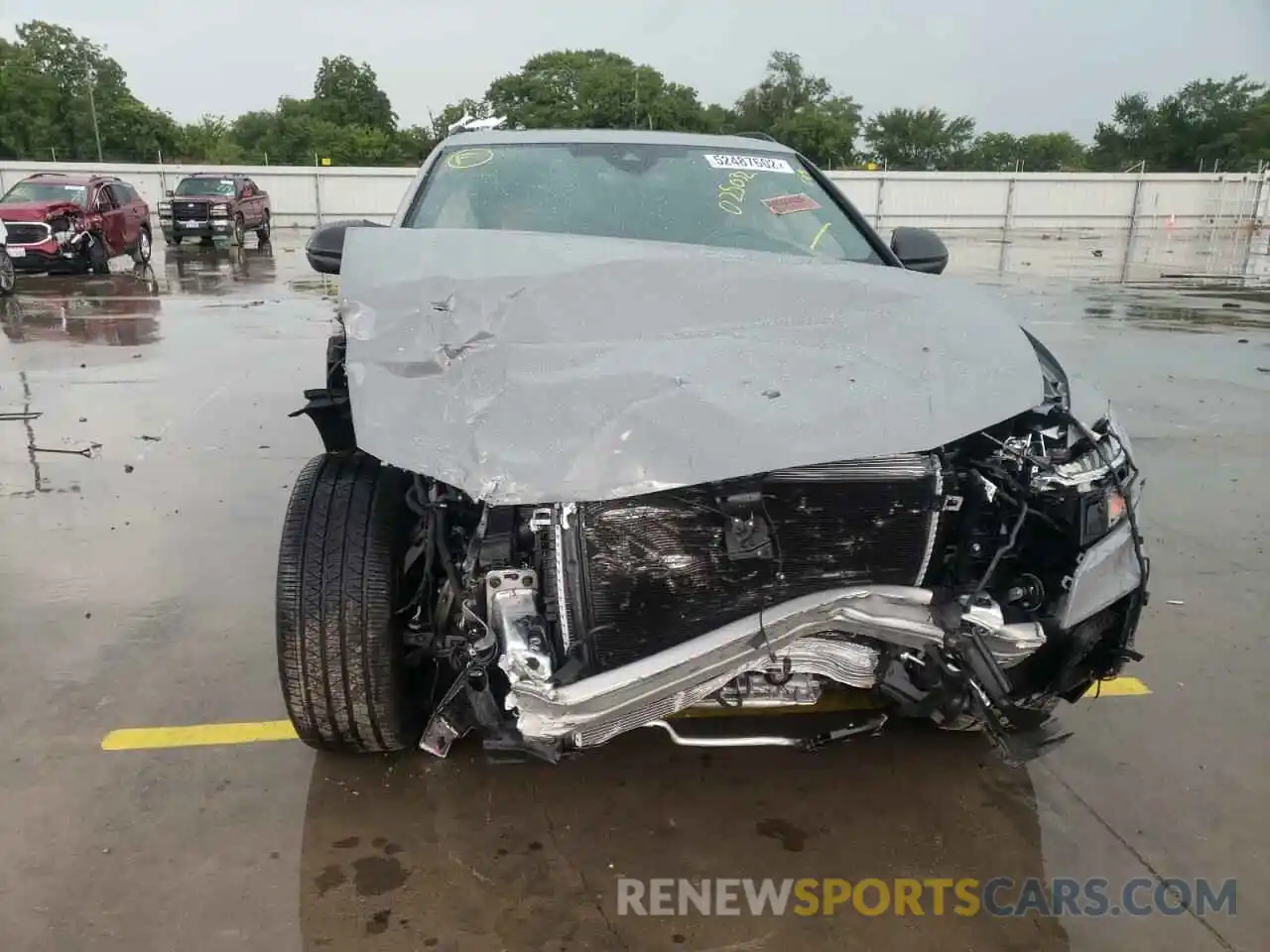 9 Photograph of a damaged car WA1AWBF13ND025032 AUDI SQ8 2022