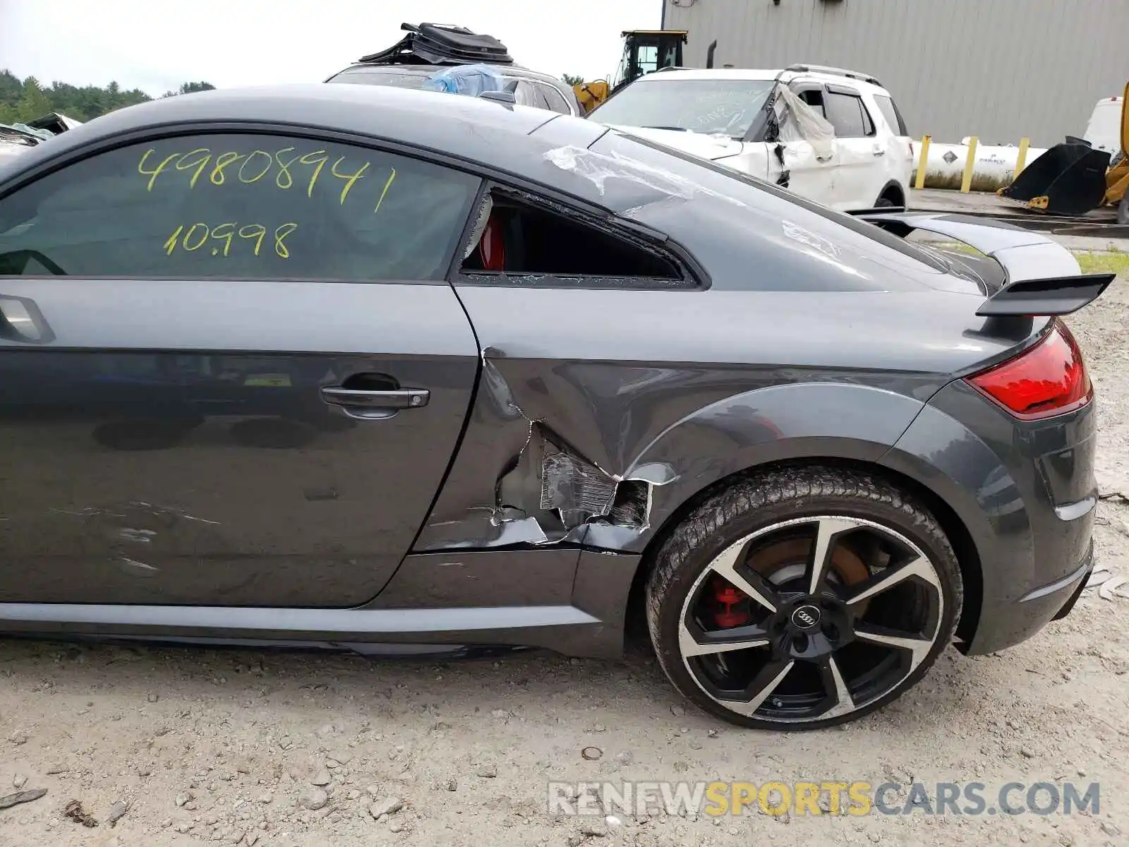 9 Photograph of a damaged car WUAASAFV6K1900456 AUDI TT 2019