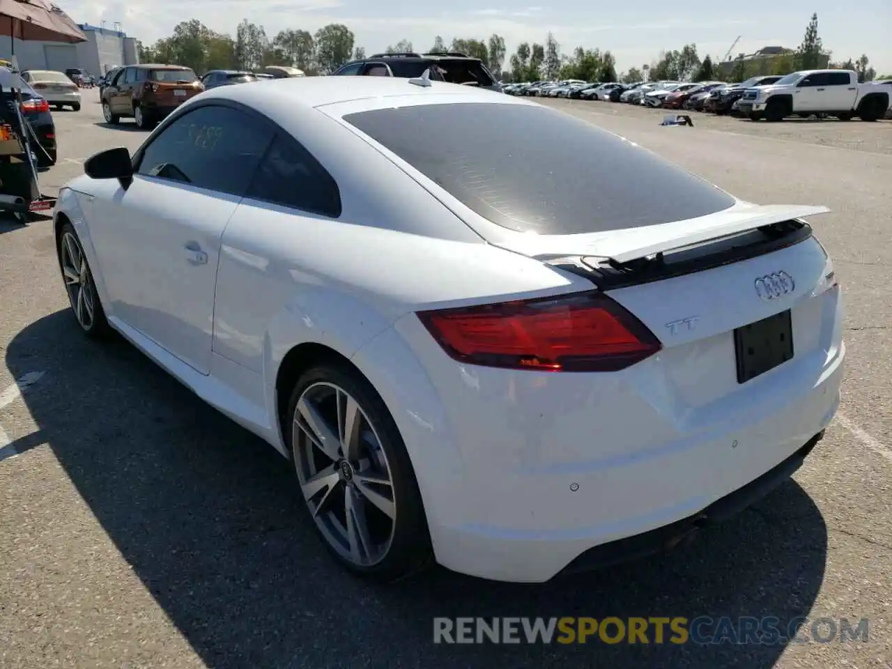 3 Photograph of a damaged car TRUAEAFV3M1002832 AUDI TT 2021