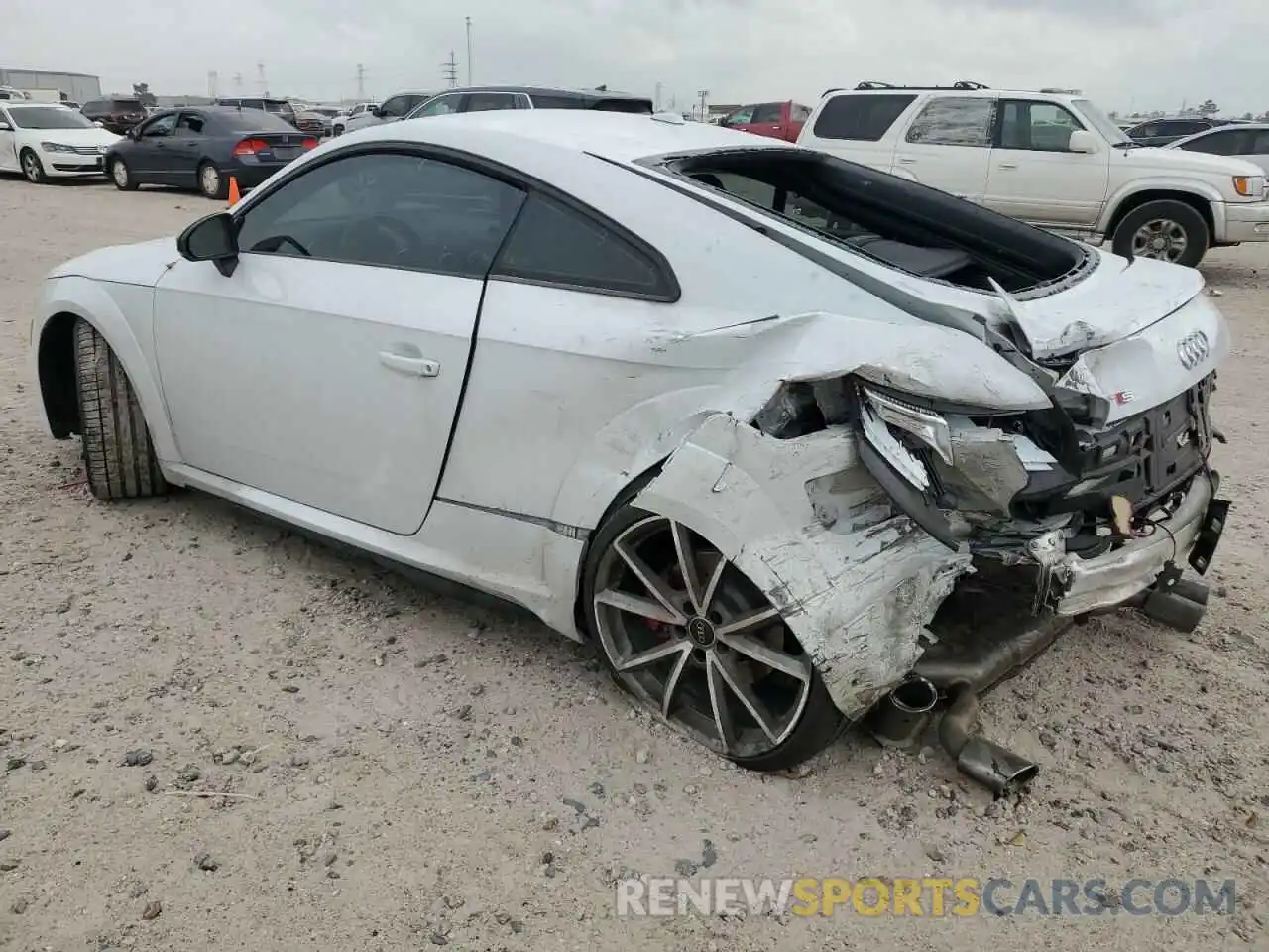 2 Photograph of a damaged car TRUA1AFV8K1011258 AUDI TTS 2019