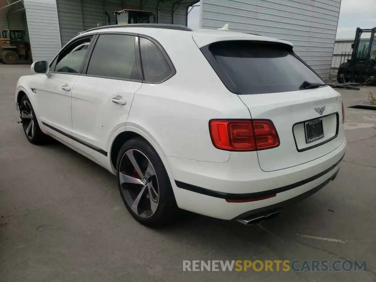 3 Фотография поврежденного автомобиля SJAAM2ZV0KC023896 BENTLEY ALL MODELS 2019