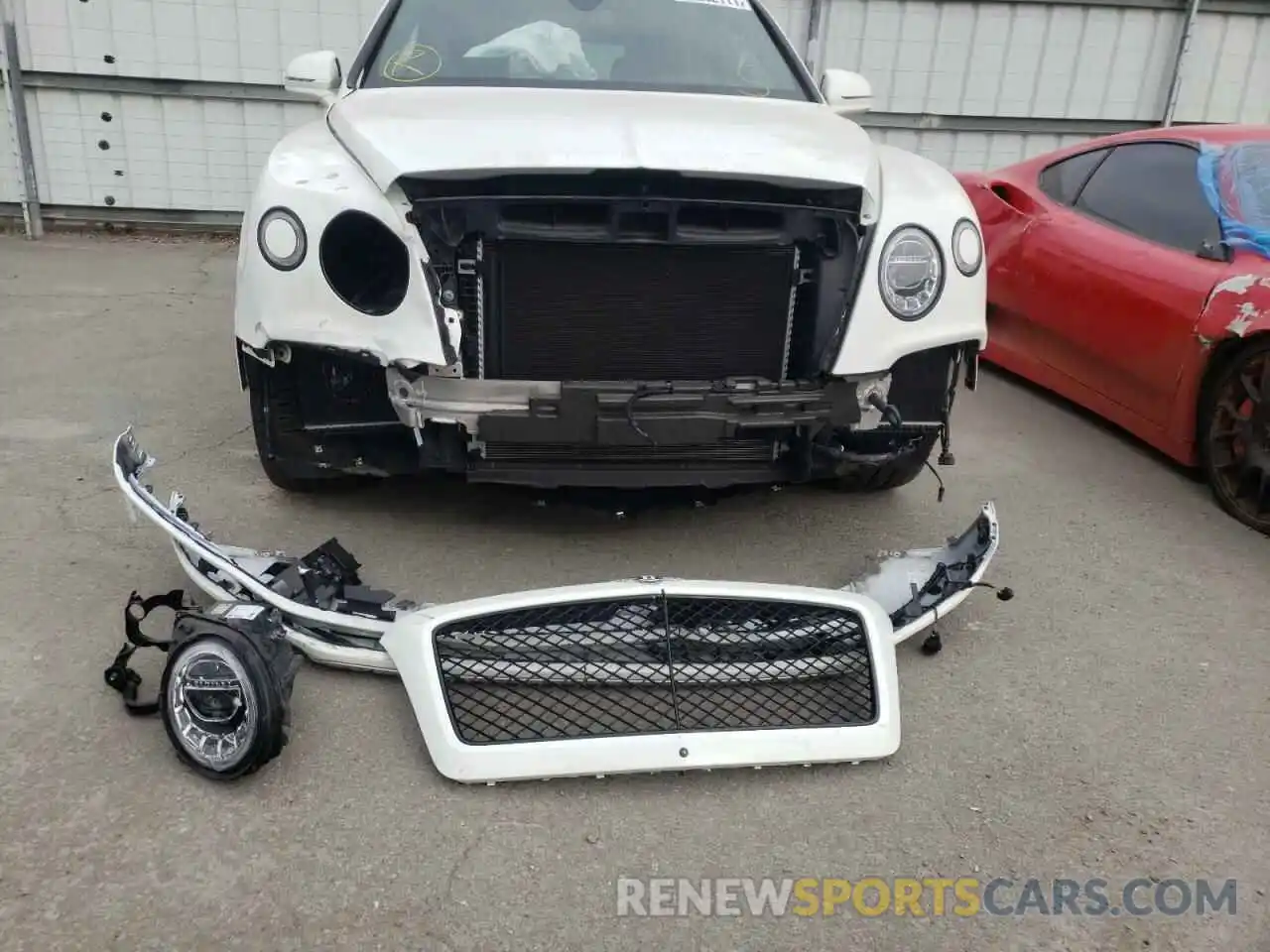 9 Photograph of a damaged car SJAAM2ZV0KC023896 BENTLEY ALL MODELS 2019