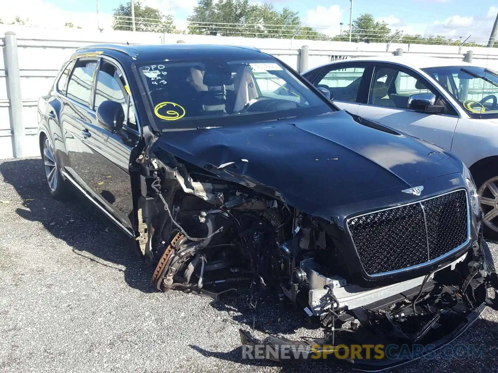 1 Photograph of a damaged car SJAAM2ZV2KC024256 BENTLEY ALL MODELS 2019