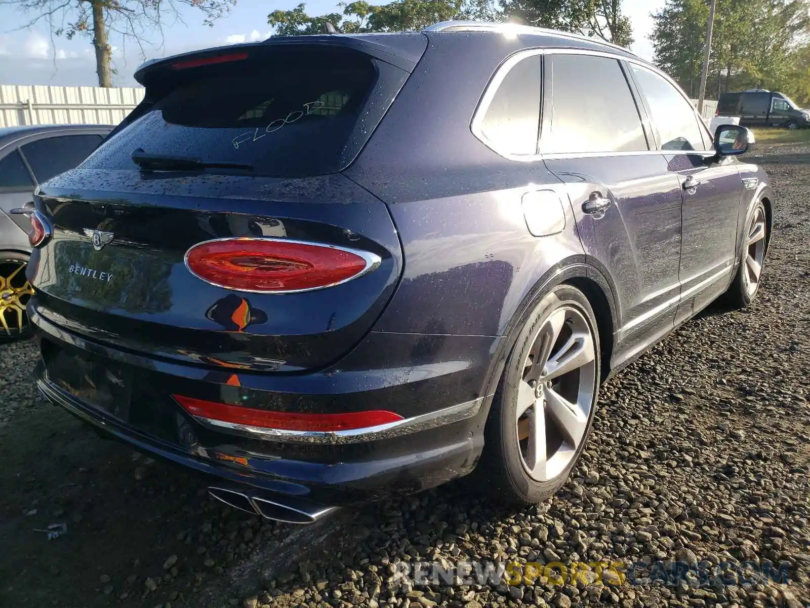 4 Photograph of a damaged car SJAAM2ZV8MC033515 BENTLEY ALL MODELS 2021