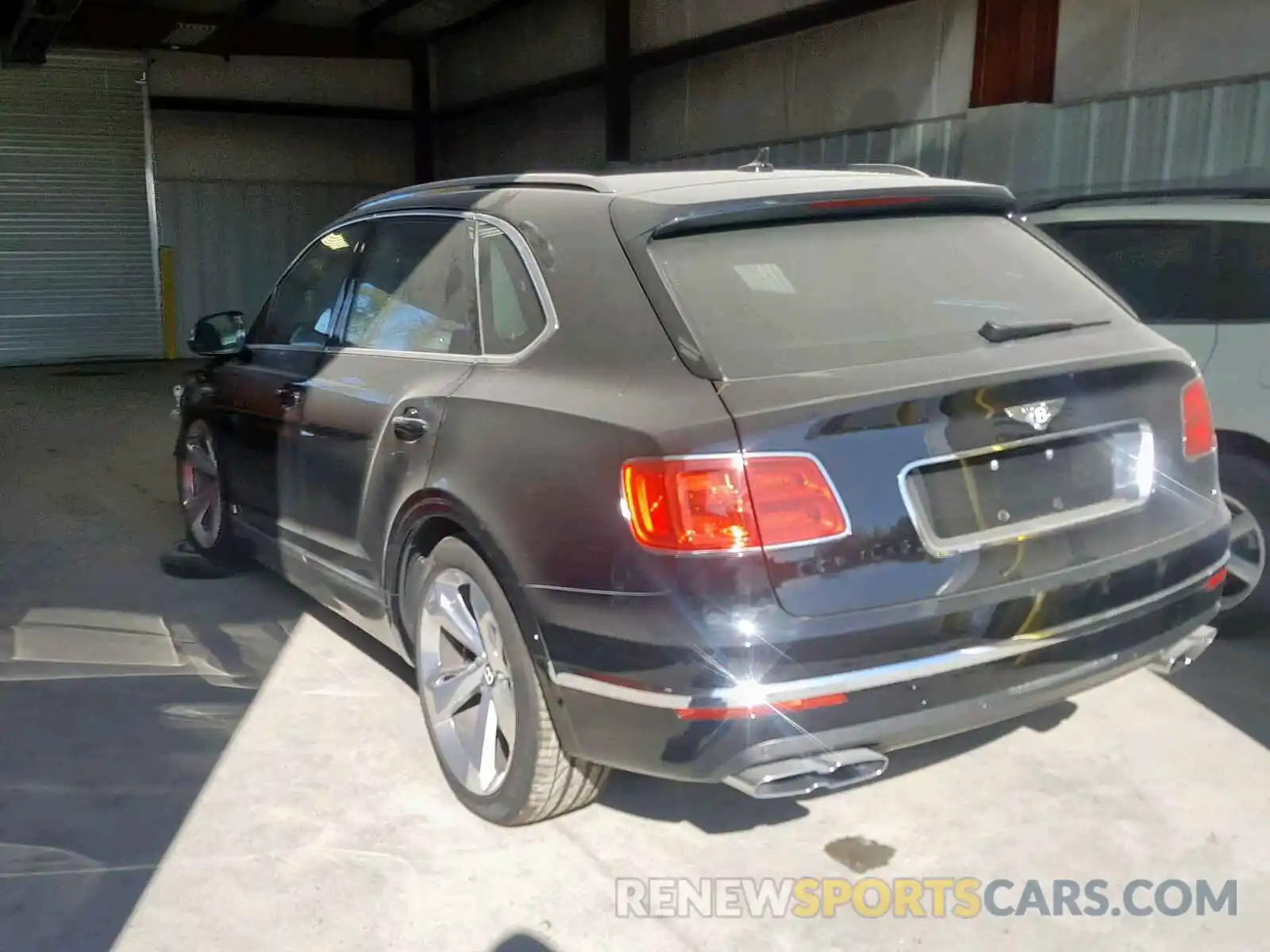 3 Photograph of a damaged car SJAAM2ZV0KC024711 BENTLEY BENTAYGA 2019