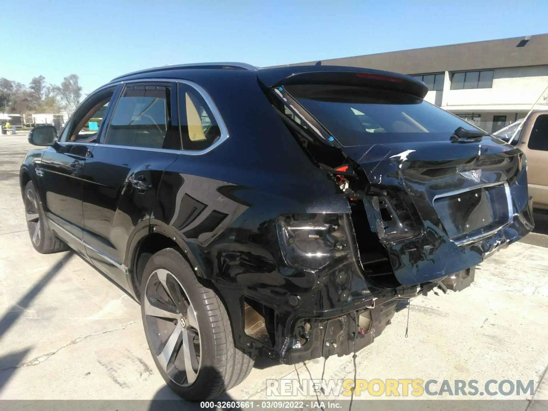 3 Photograph of a damaged car SJAAM2ZV5KC027586 BENTLEY BENTAYGA 2019