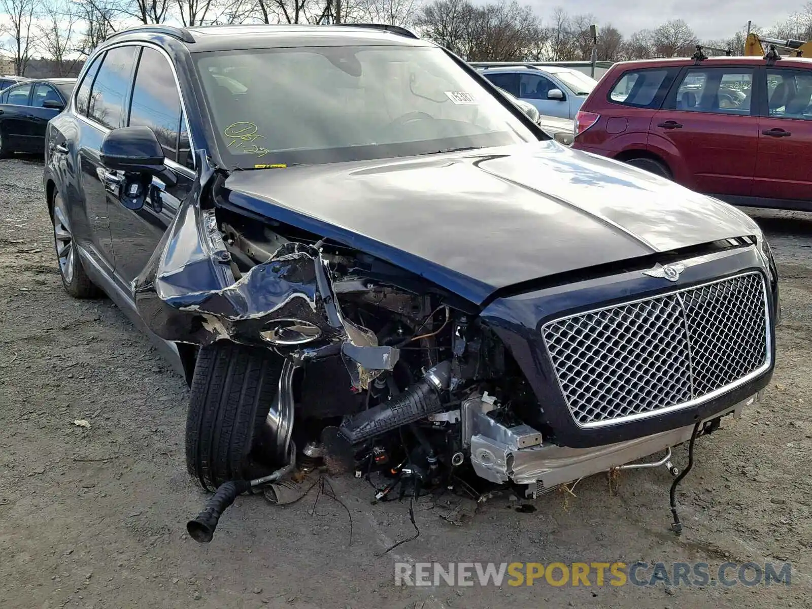 1 Photograph of a damaged car SJAAM2ZV7KC024558 BENTLEY BENTAYGA 2019