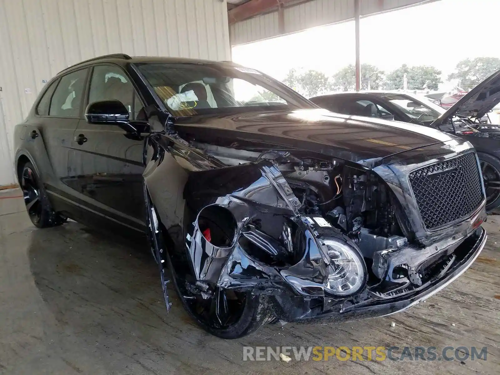 1 Photograph of a damaged car SJAAM2ZV7KC027301 BENTLEY BENTAYGA 2019