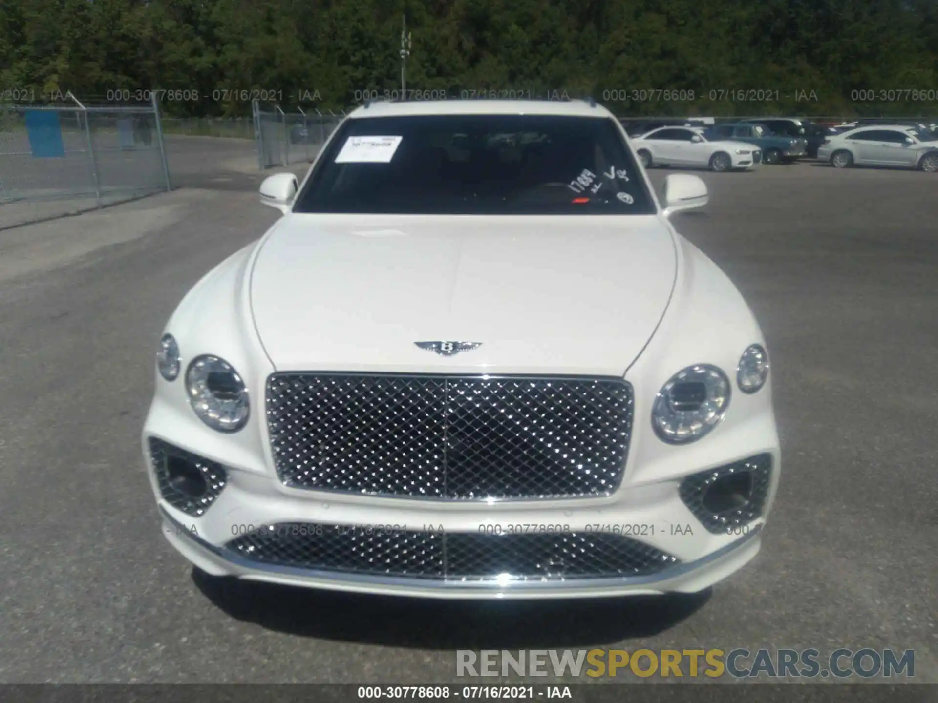 6 Photograph of a damaged car SJAAM2ZV0MC035145 BENTLEY BENTAYGA 2021