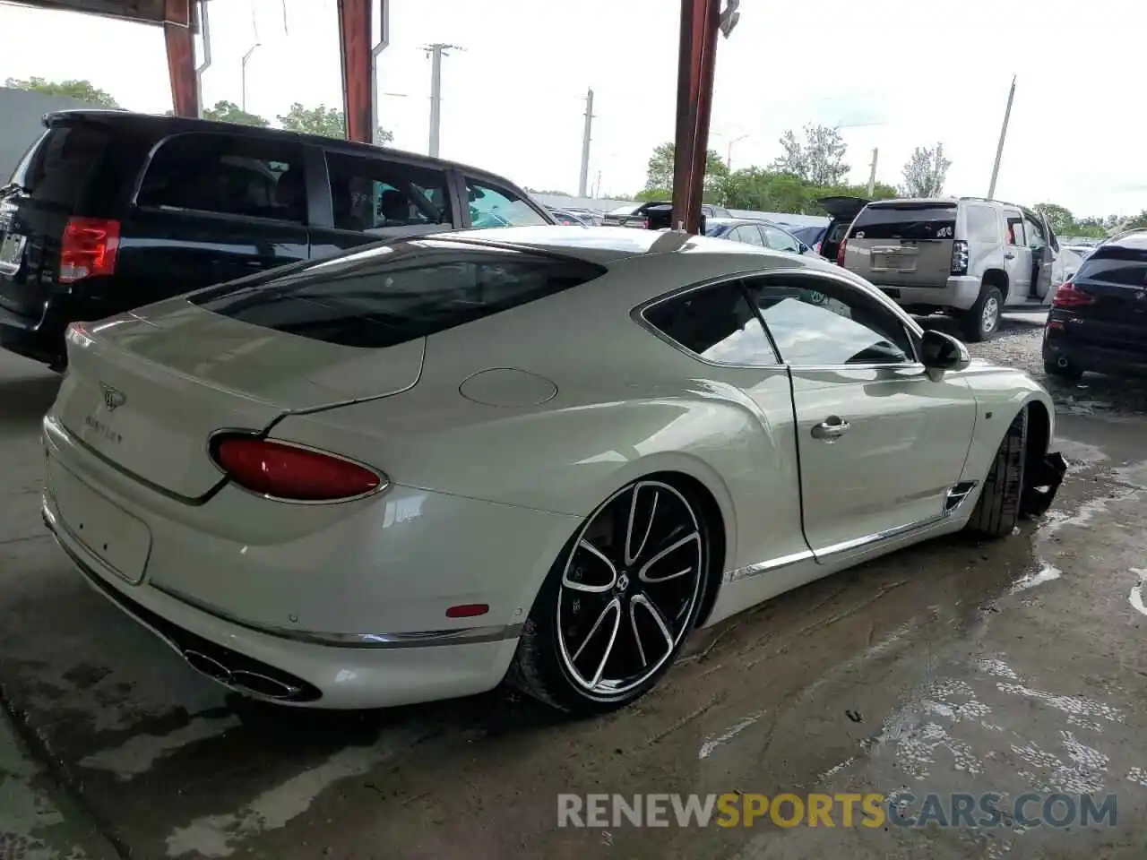 4 Photograph of a damaged car SCBCG2ZG2LC083151 BENTLEY CONTINENTA 2020