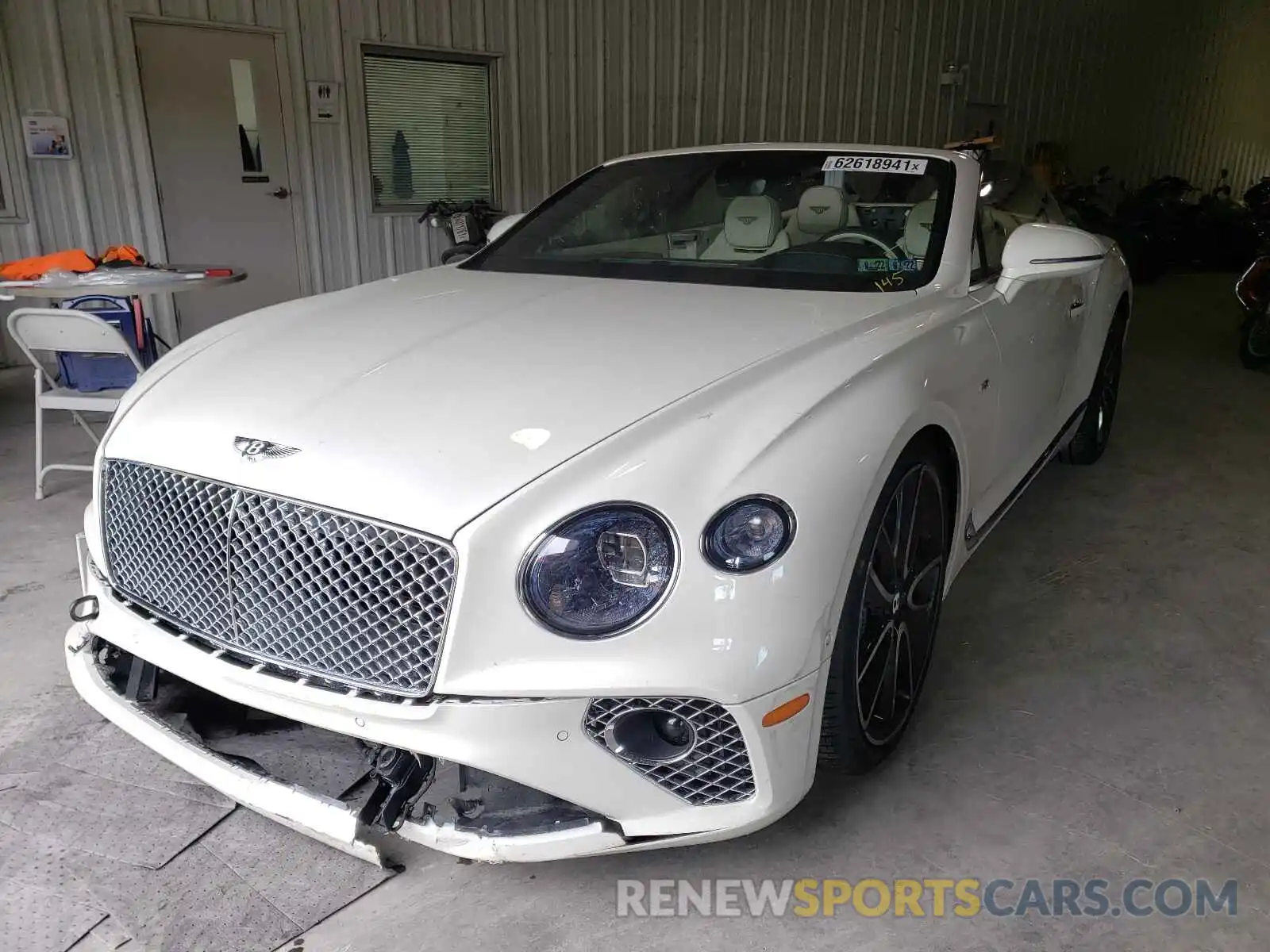 2 Photograph of a damaged car SCBDG4ZG2MC088965 BENTLEY CONTINENTA 2021