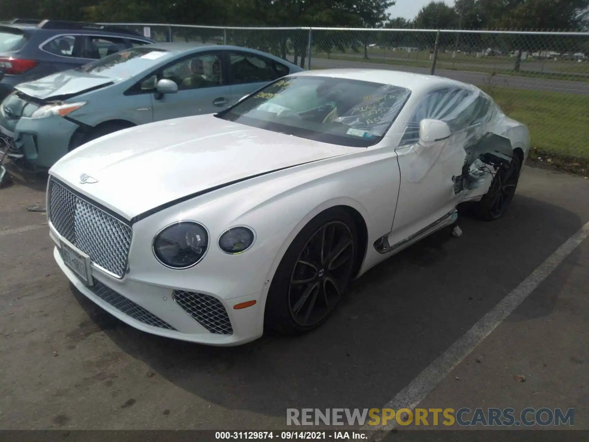 2 Photograph of a damaged car SCBCB2ZG7LC082074 BENTLEY CONTINENTAL 2020