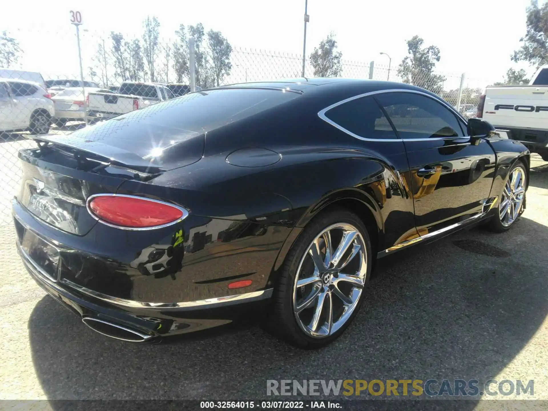 4 Photograph of a damaged car SCBCB2ZGXLC081551 BENTLEY CONTINENTAL 2020