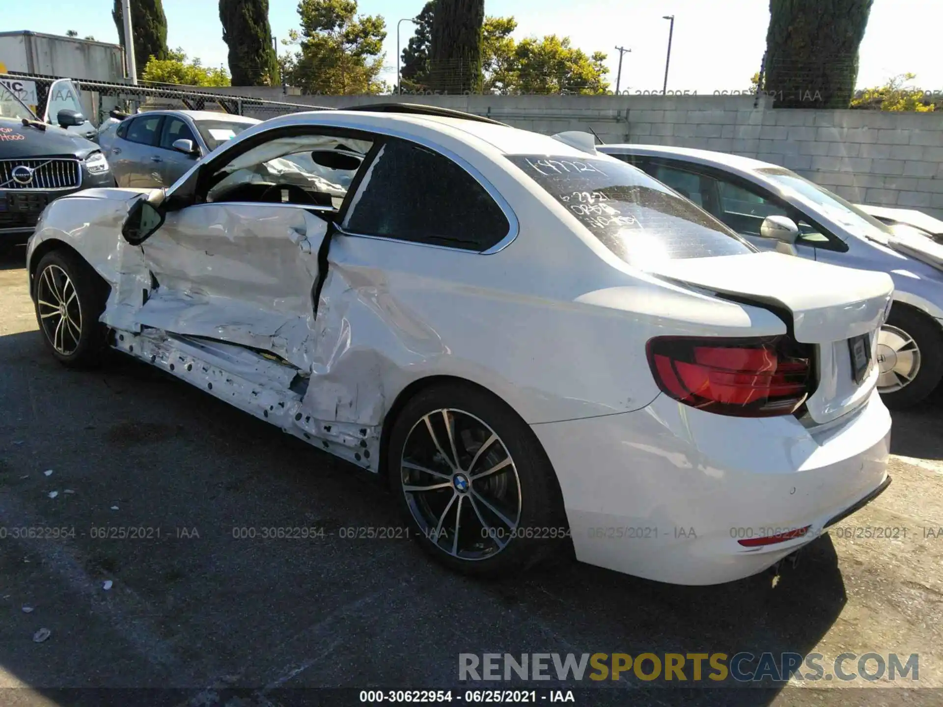 3 Photograph of a damaged car WBA2J1C06L7E58998 BMW 2 SERIES 2020