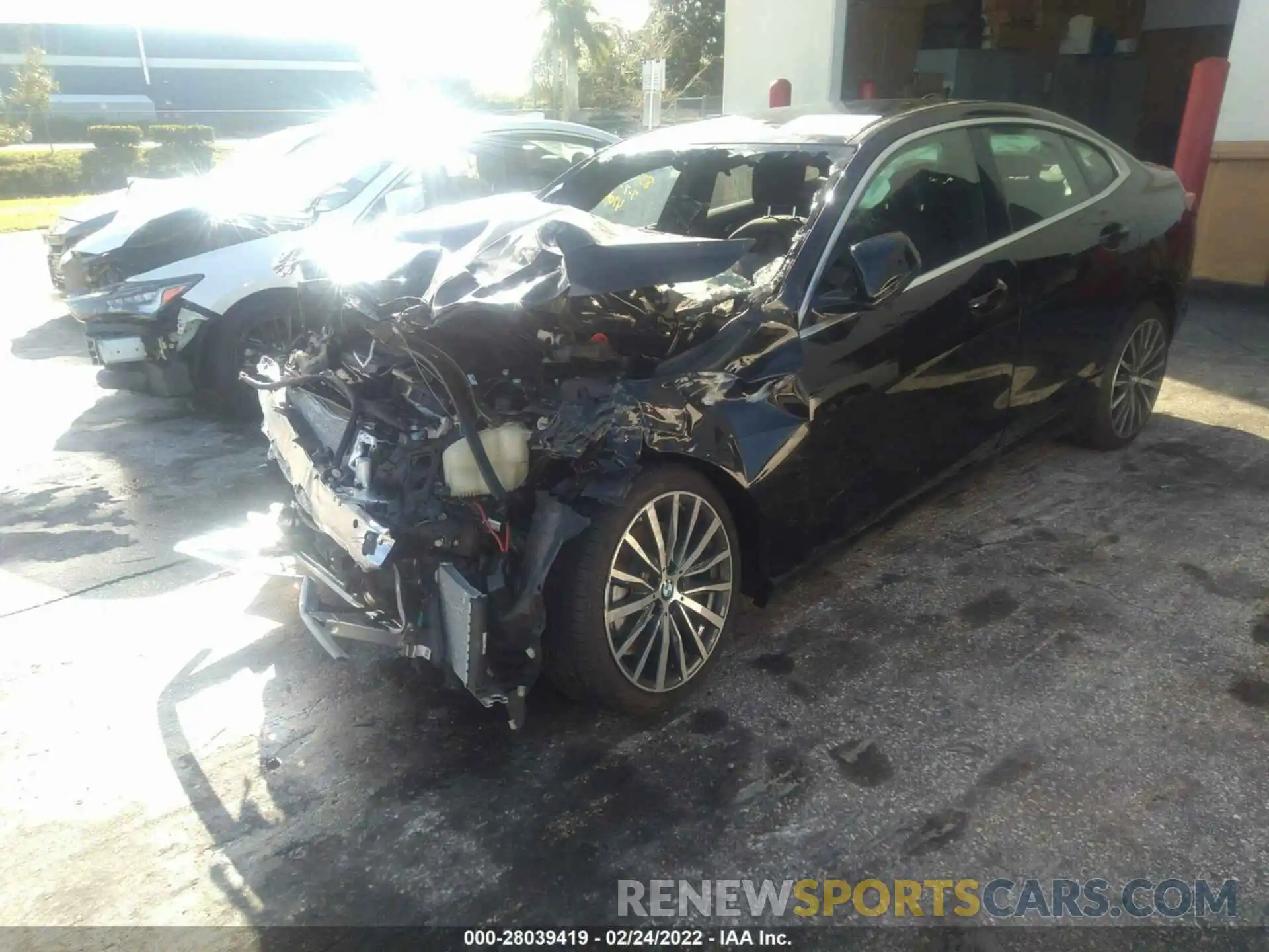2 Фотография поврежденного автомобиля WBA73AK04L7F74704 BMW 2 SERIES 2020