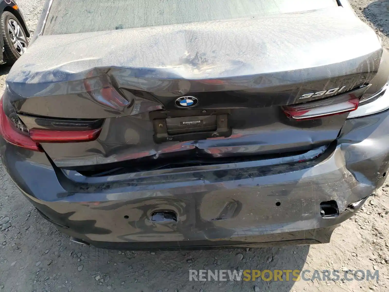 9 Photograph of a damaged car 3MW5R1J50K8B03047 BMW 3 SERIES 2019