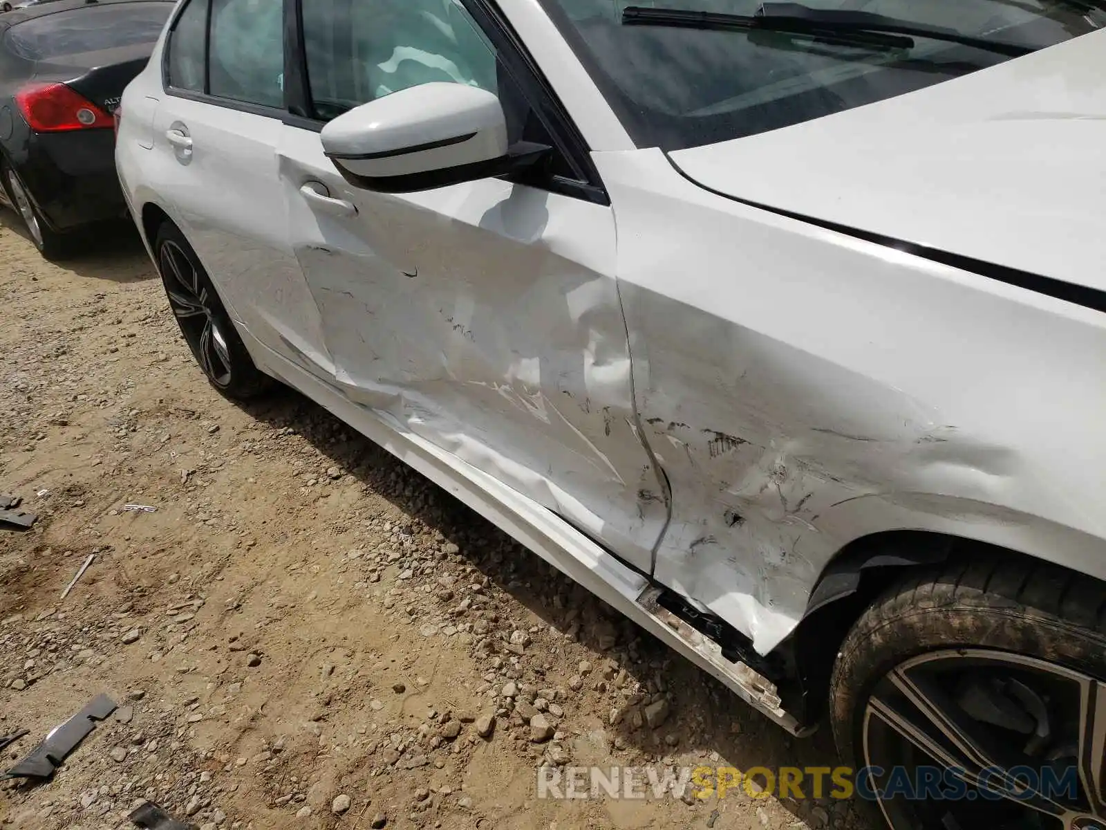 9 Photograph of a damaged car 3MW5R1J51K8A03667 BMW 3 SERIES 2019