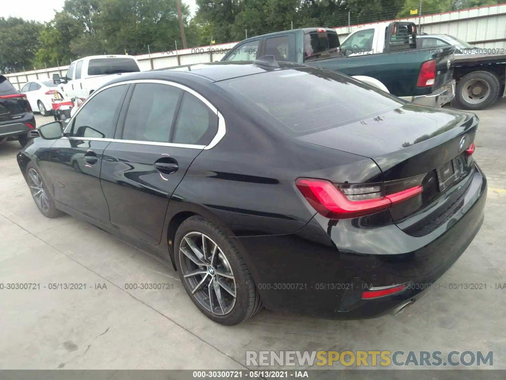 3 Photograph of a damaged car 3MW5R1J52K8A04133 BMW 3 SERIES 2019