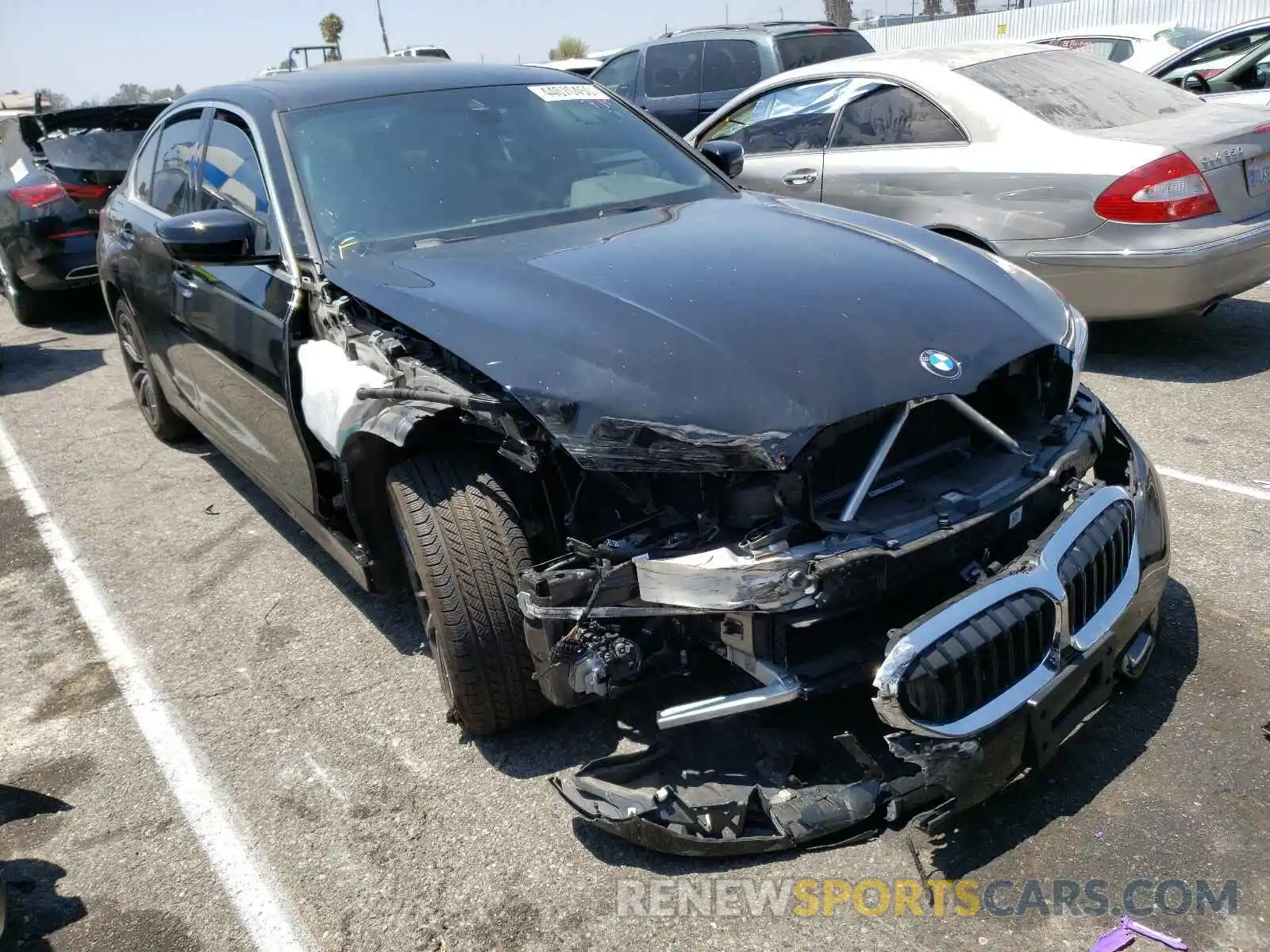 1 Photograph of a damaged car 3MW5R1J52K8B01672 BMW 3 SERIES 2019