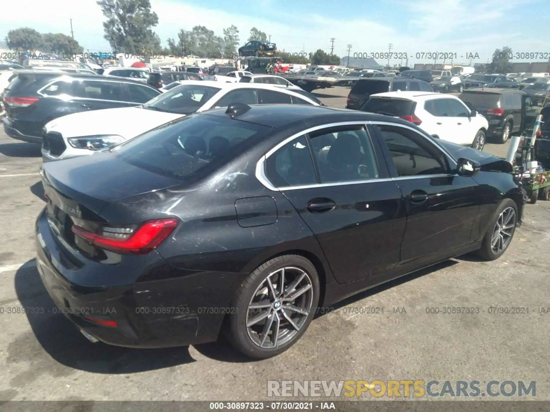 4 Photograph of a damaged car 3MW5R1J53K8A04156 BMW 3 SERIES 2019