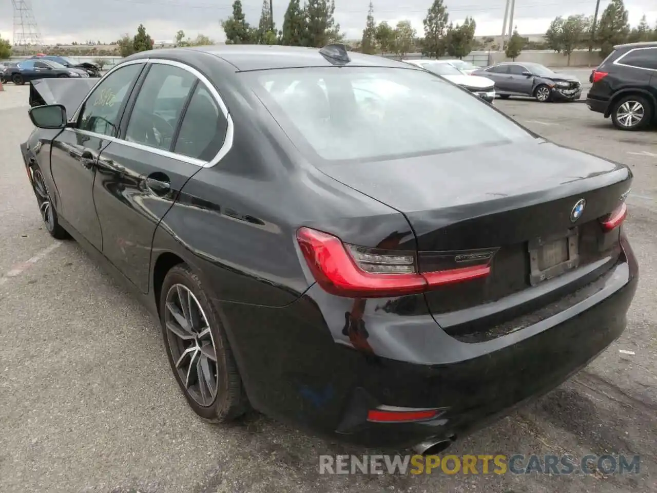 3 Photograph of a damaged car 3MW5R1J53K8A05520 BMW 3 SERIES 2019