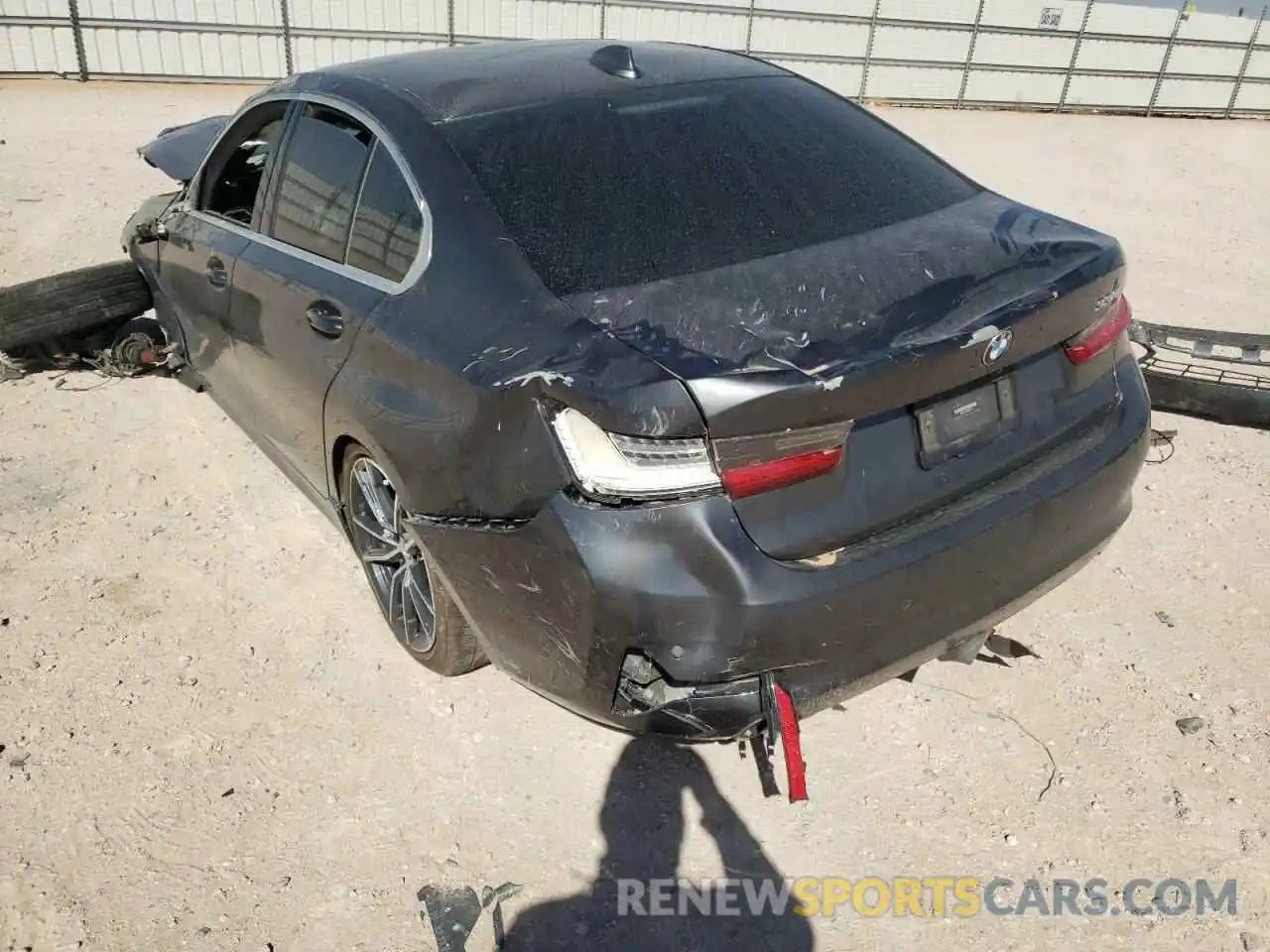 3 Photograph of a damaged car 3MW5R1J53K8B00644 BMW 3 SERIES 2019