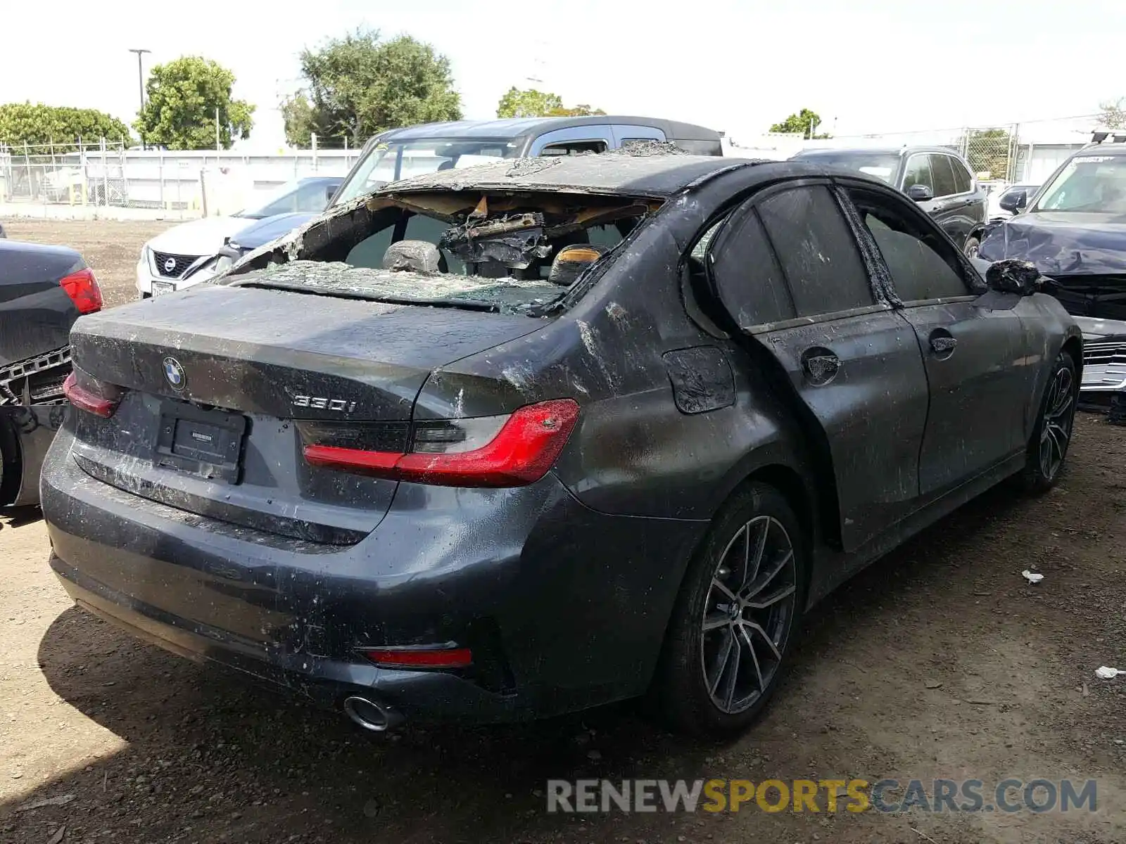 4 Photograph of a damaged car 3MW5R1J53K8B01244 BMW 3 SERIES 2019