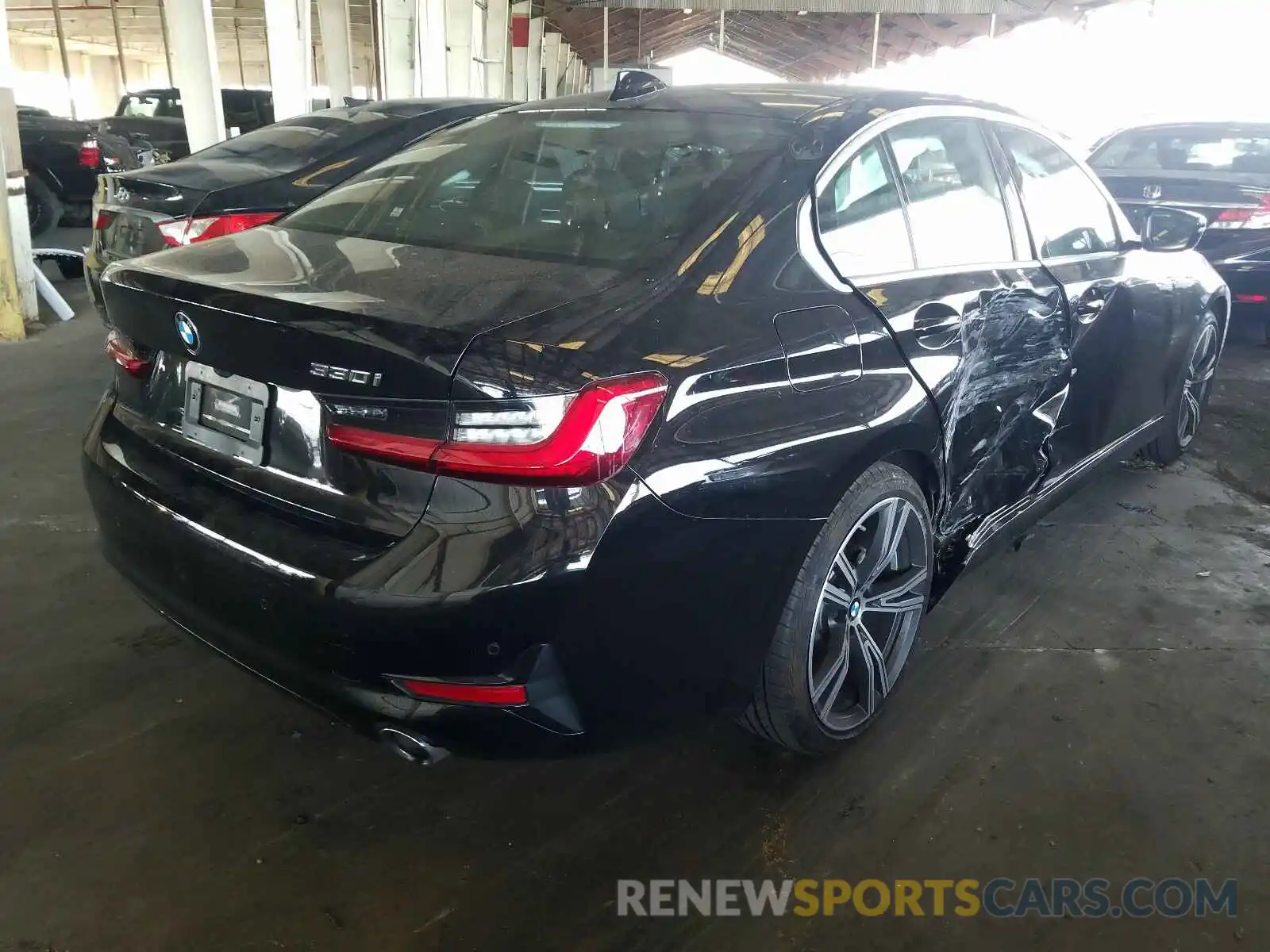 4 Photograph of a damaged car 3MW5R1J53K8B01681 BMW 3 SERIES 2019