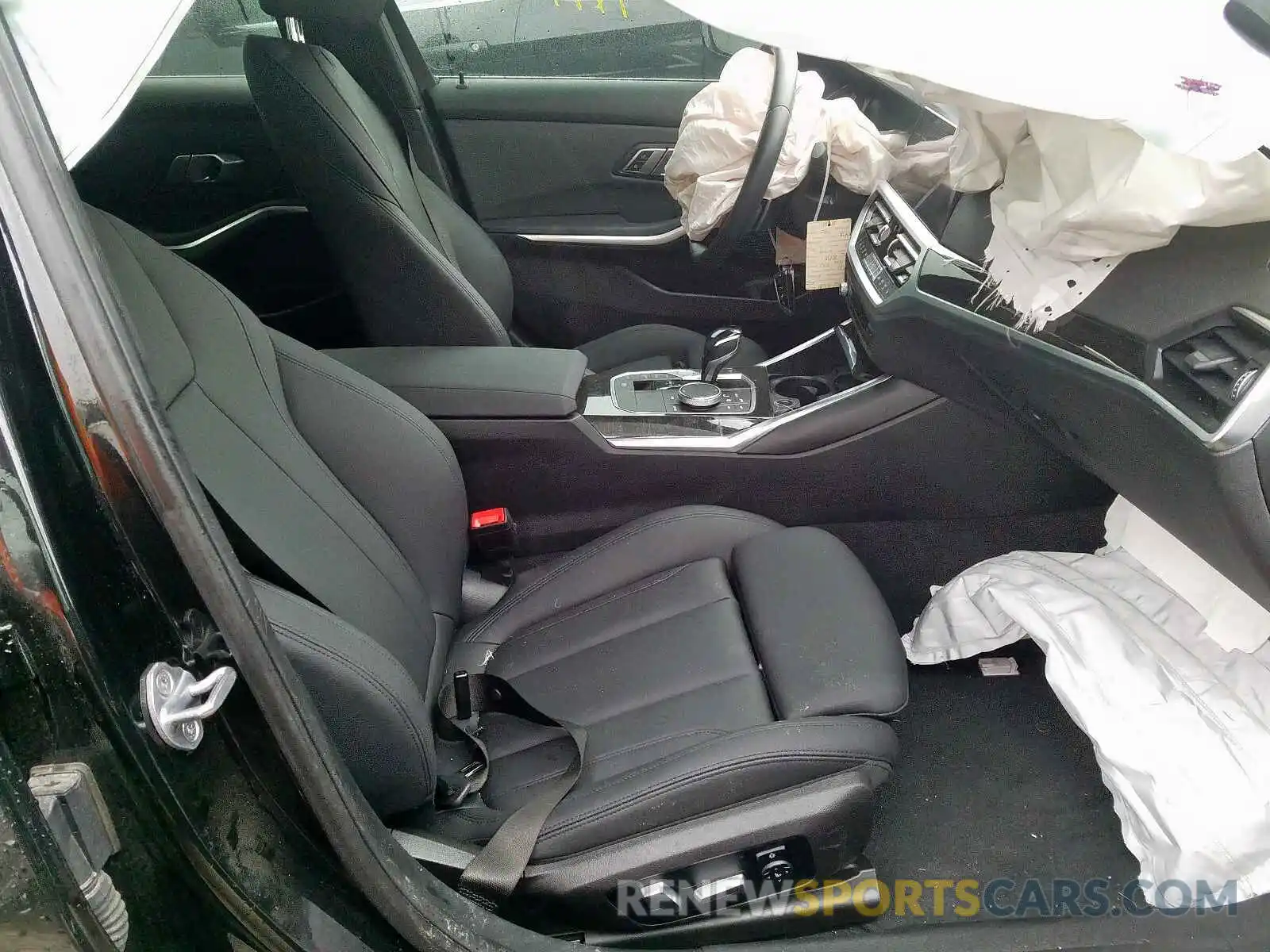 5 Photograph of a damaged car 3MW5R1J55K8A04076 BMW 3 SERIES 2019