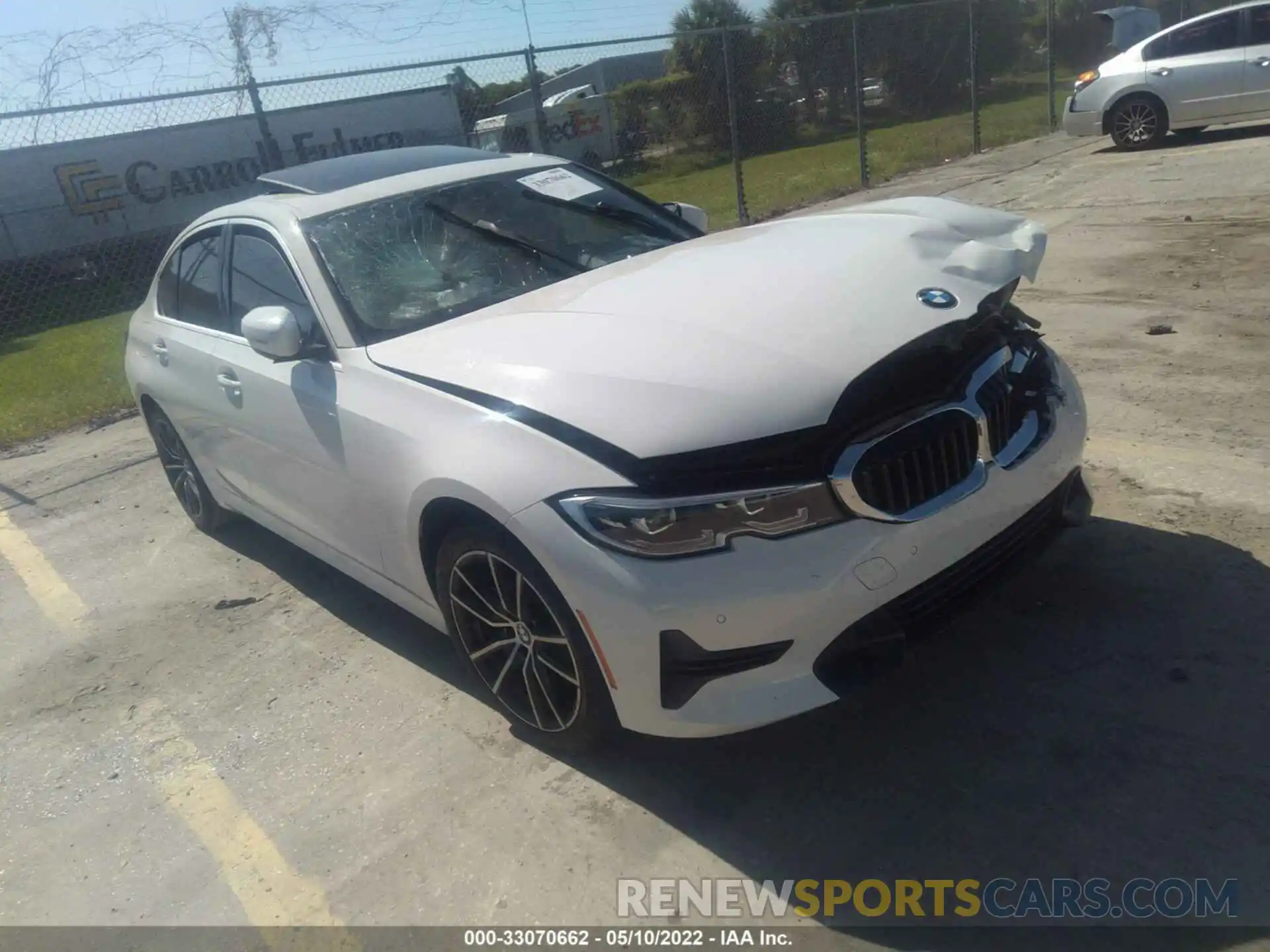 1 Photograph of a damaged car 3MW5R1J55K8A05597 BMW 3 SERIES 2019