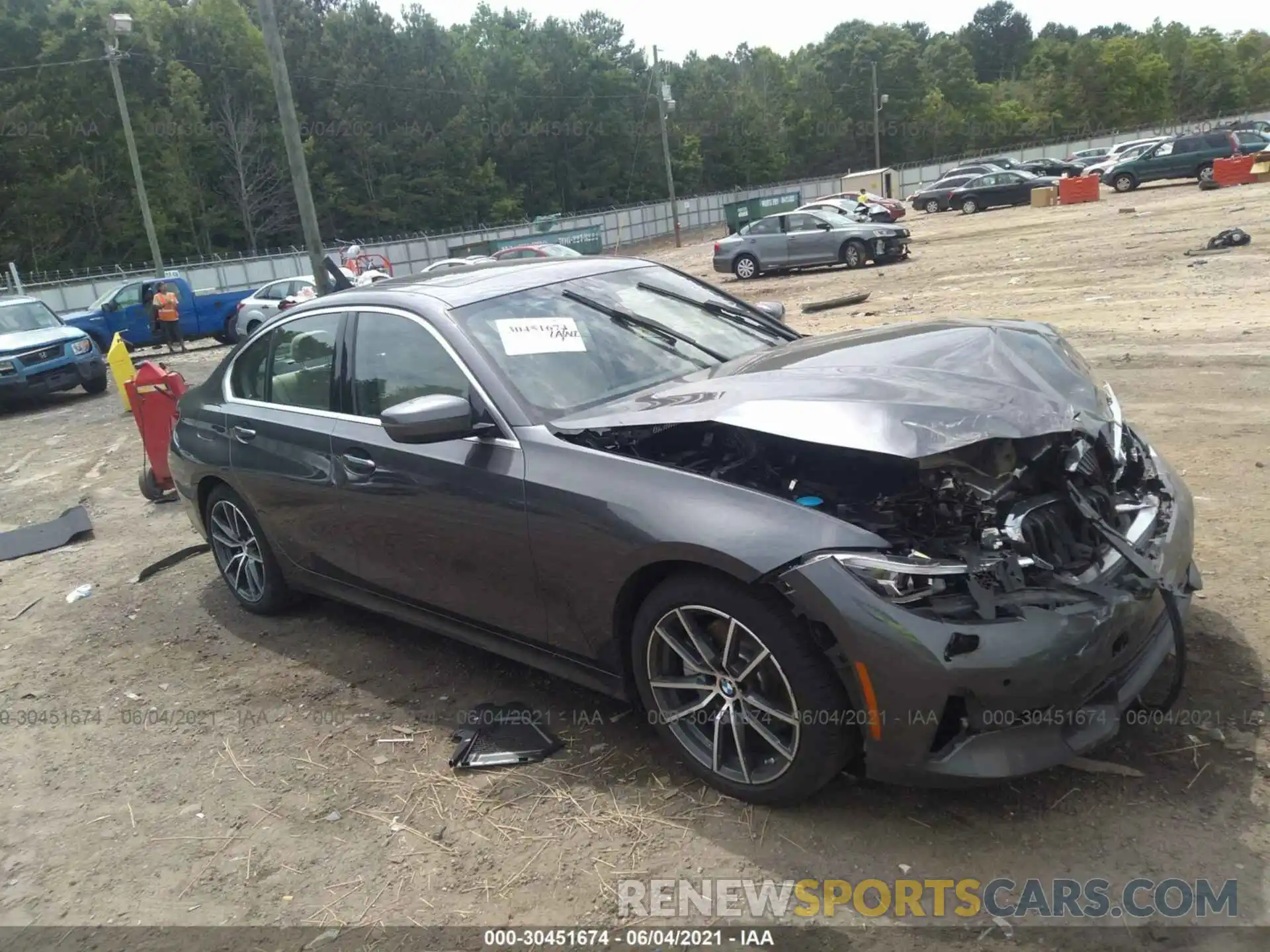 1 Photograph of a damaged car 3MW5R1J55K8A05728 BMW 3 SERIES 2019