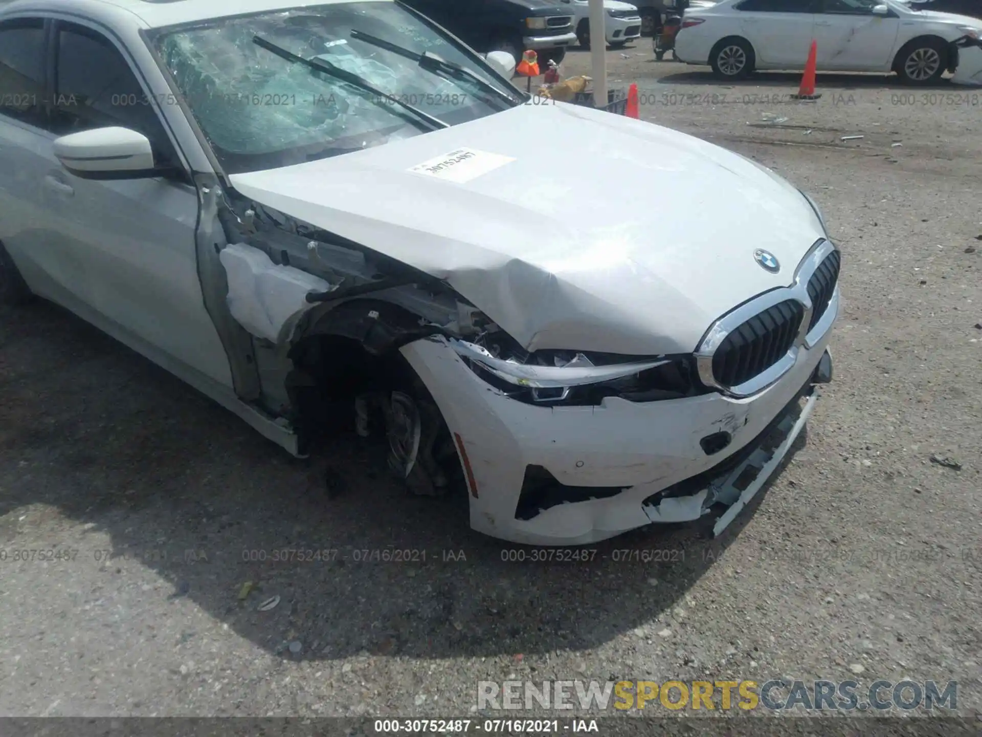 6 Photograph of a damaged car 3MW5R1J55K8B01603 BMW 3 SERIES 2019