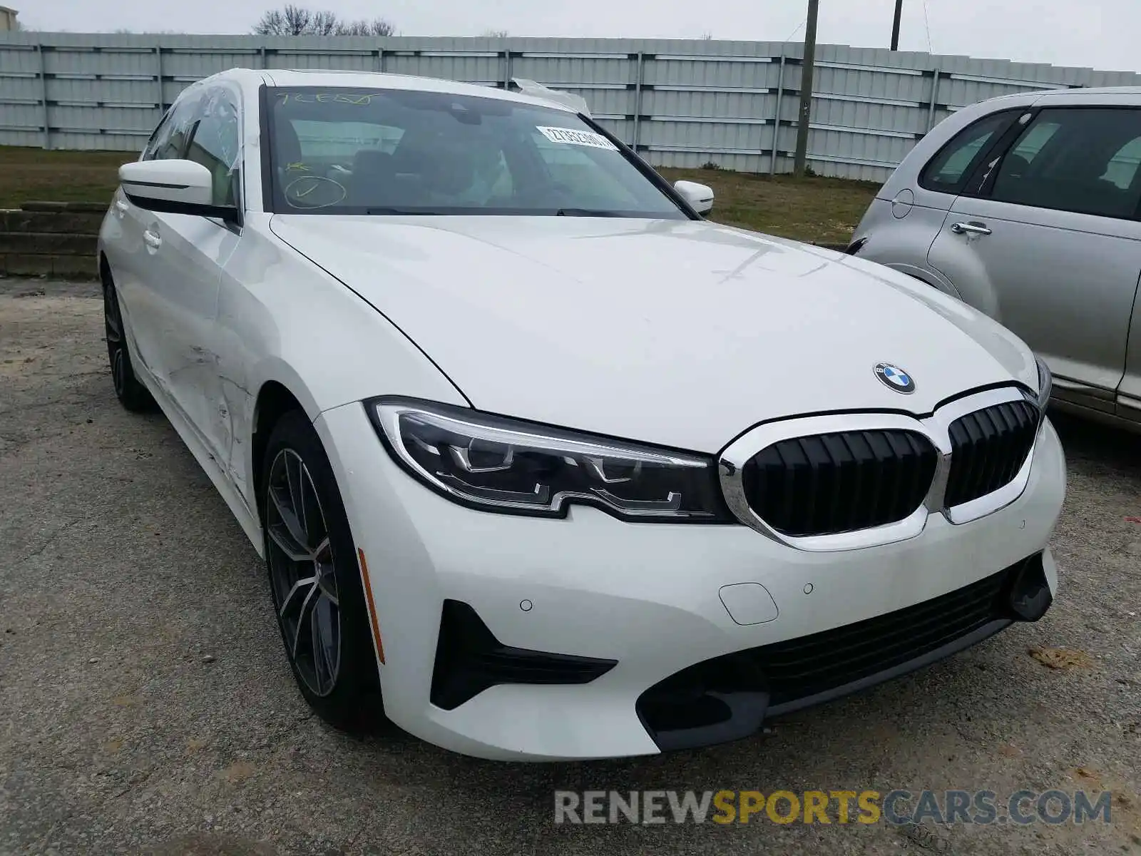 1 Photograph of a damaged car 3MW5R1J56K8B00105 BMW 3 SERIES 2019