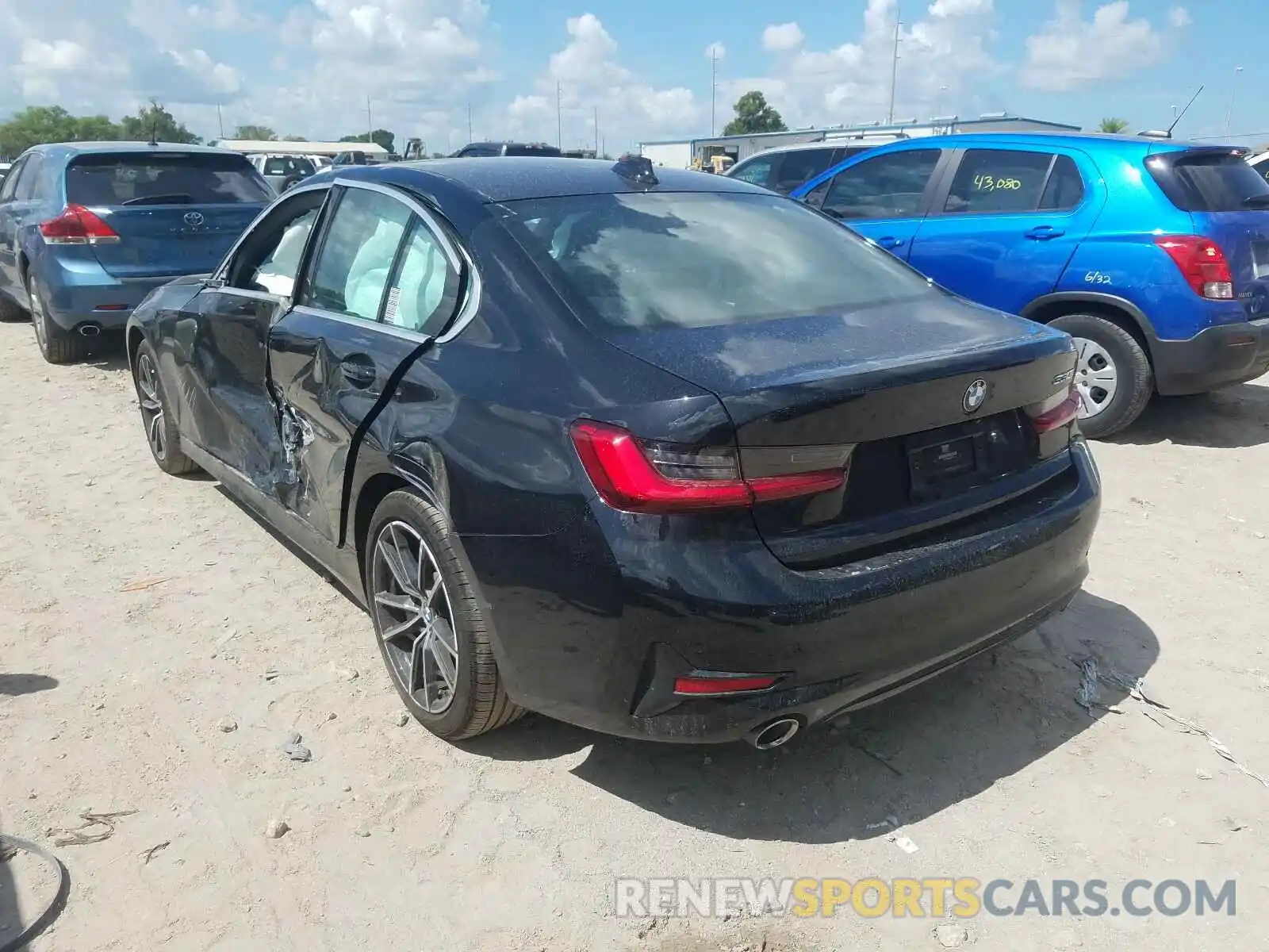 3 Photograph of a damaged car 3MW5R1J56K8B00265 BMW 3 SERIES 2019