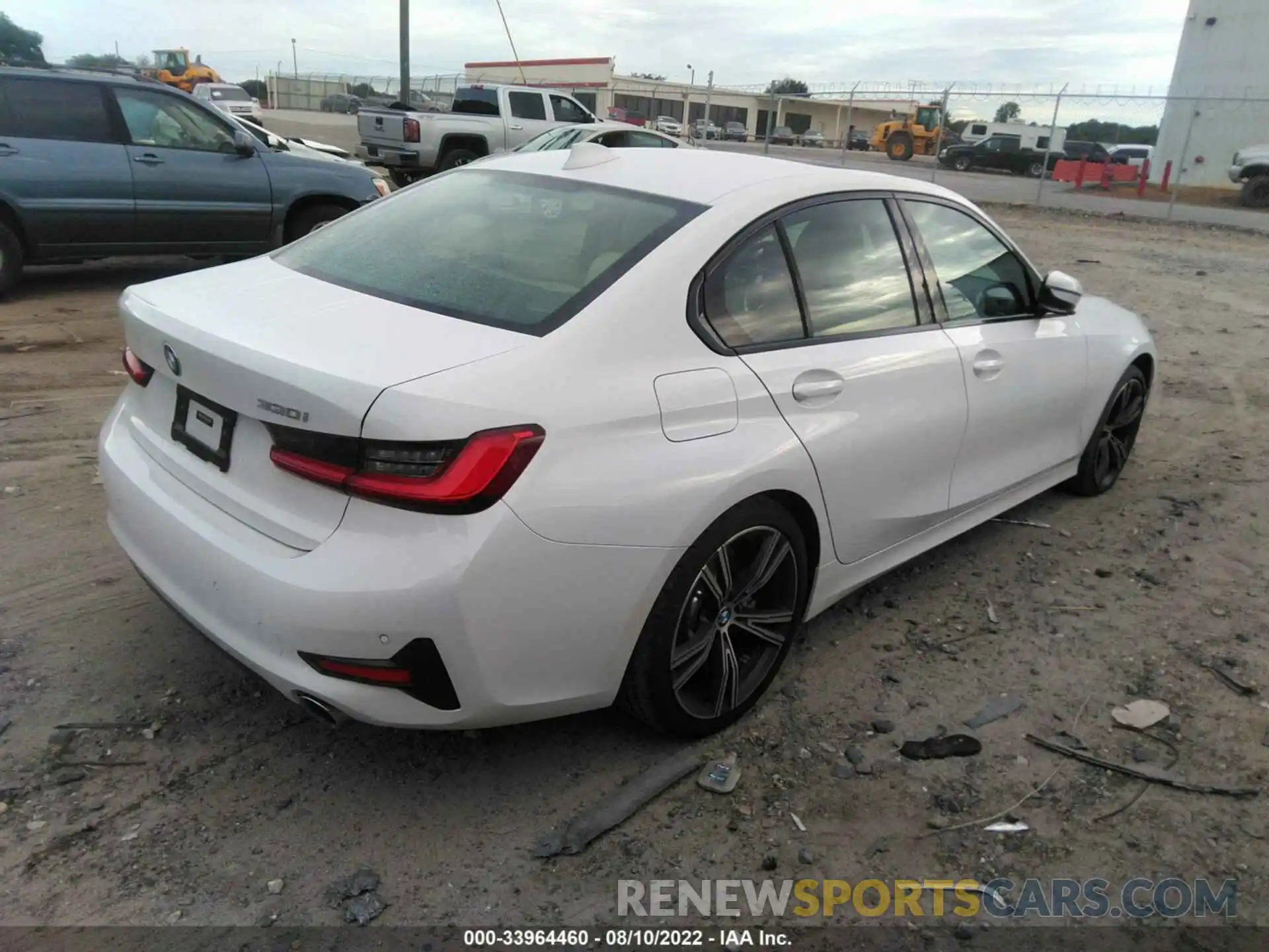 4 Photograph of a damaged car 3MW5R1J57K8A03690 BMW 3 SERIES 2019