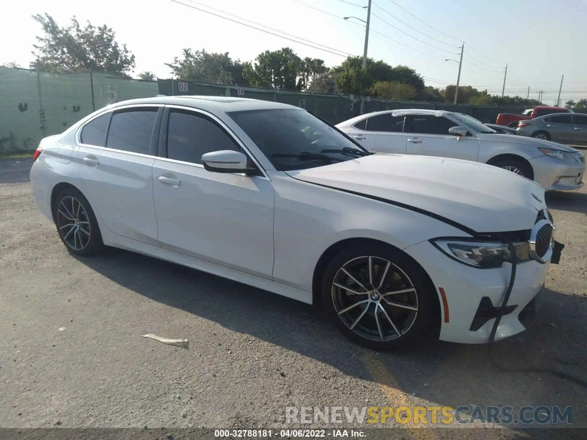 1 Photograph of a damaged car 3MW5R1J57K8A04077 BMW 3 SERIES 2019