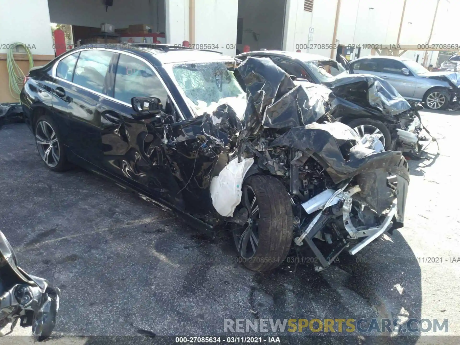 1 Photograph of a damaged car 3MW5R1J58K8A04346 BMW 3 SERIES 2019